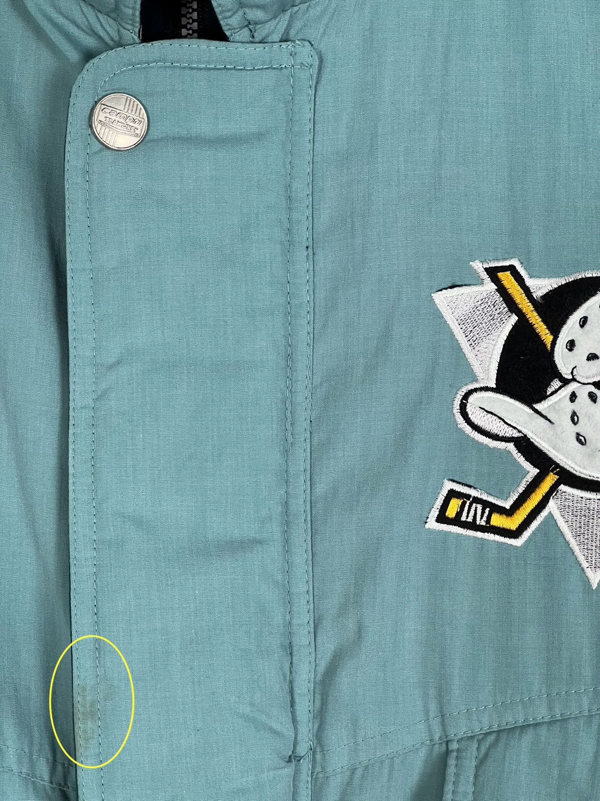 NHL Vintage Anaheim Mighty Ducks Padded Jacket Removable Hoodie Size US L / EU 52-54 / 3 - 6 Thumbnail