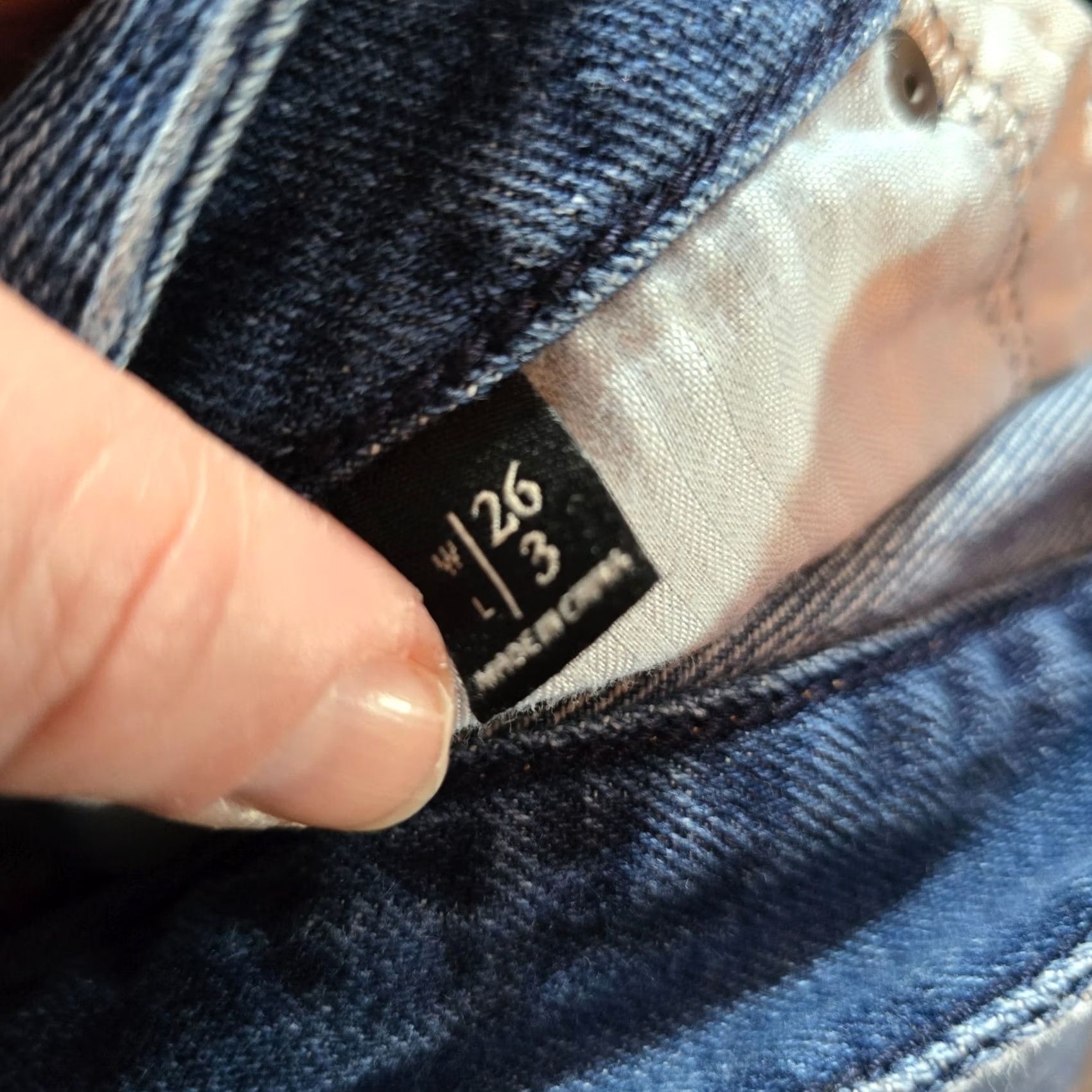 Abercrombie & Fitch Abercrombie & Fitch Shorts Womens Size 26 Blue Button Fly Cutoff Distressed Retro Beachy Casual Summer Womens Size 26" / US 2 / IT 38 - 4 Thumbnail