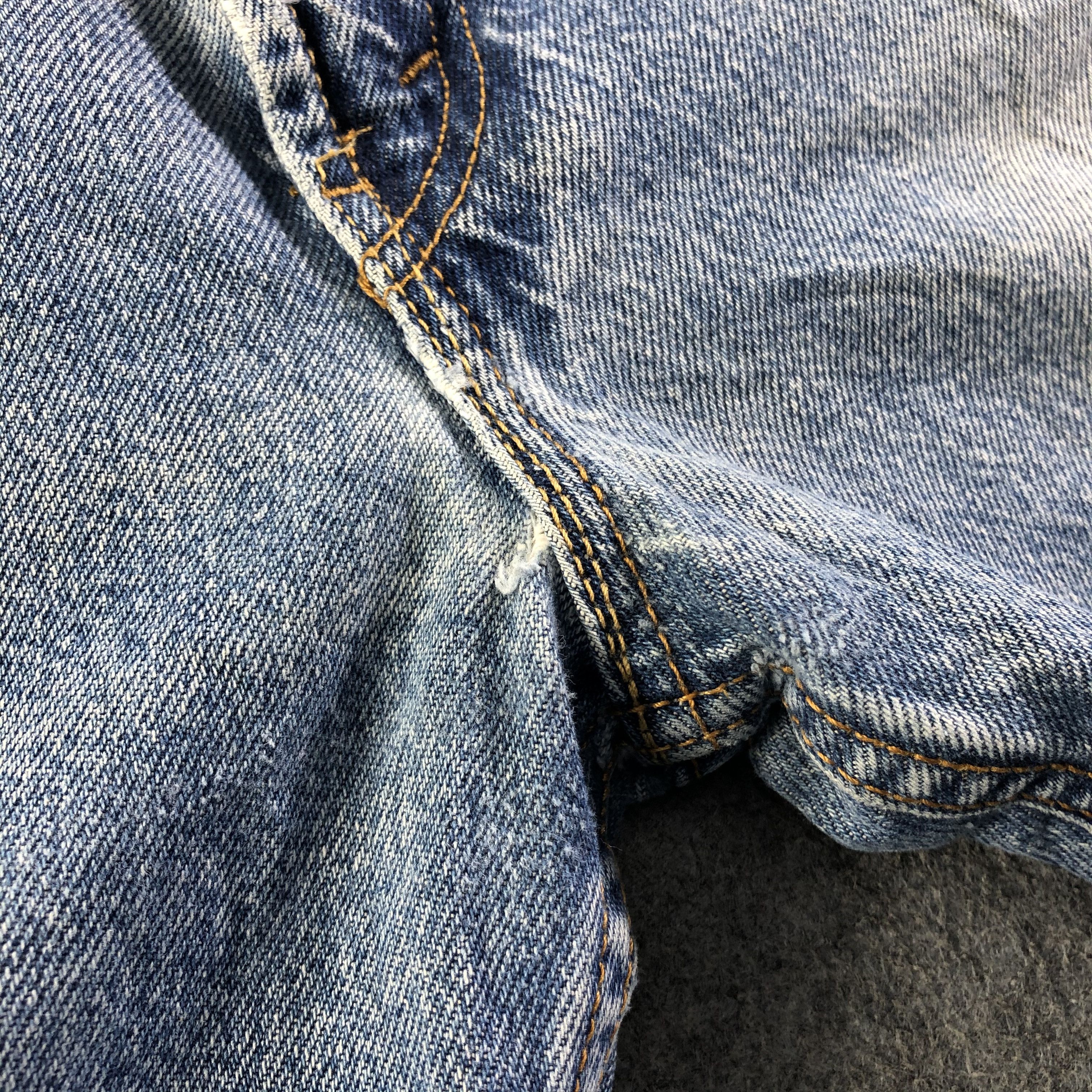 Levi's Vintage Levis 505 Jeans-J4106 Size US 33 - 11 Thumbnail