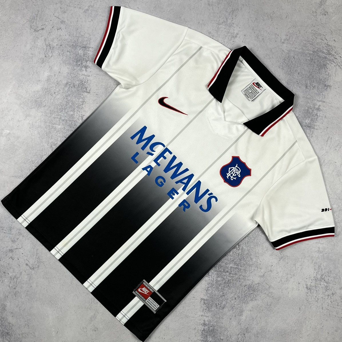 Nike Vintage Nike Glasgow Rangers bootleg soccer jersey tee 97/98 Size US M / EU 48-50 / 2 - 1 Thumbnail