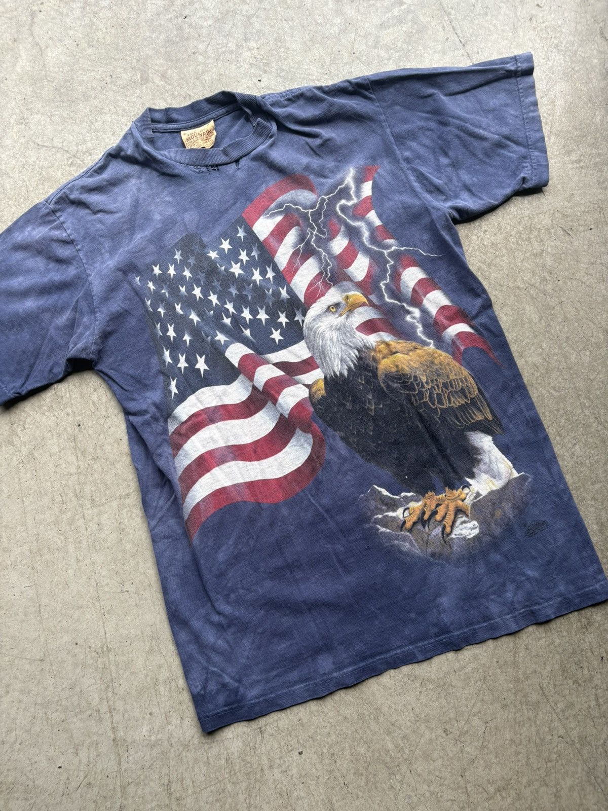 Vintage Vintage 1990s USA Eagle AOP T-Shirt Size US M / EU 48-50 / 2 - 2 Thumbnail