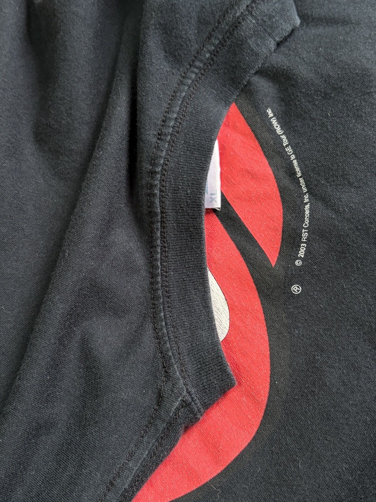 Vintage Vintage Rolling Stones 2003 Licks Tour Tongue Tee XL Size US XL / EU 56 / 4 - 11 Thumbnail