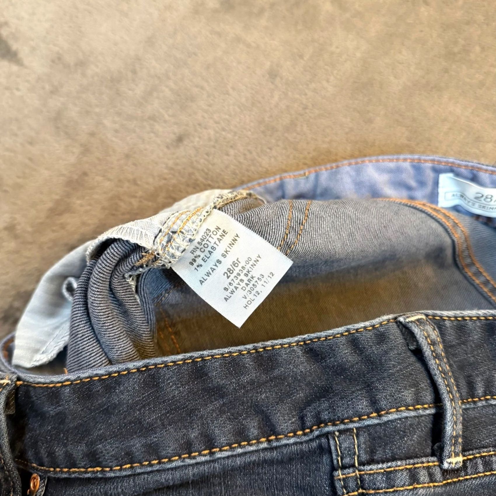 Gap Gap 1969 Always Skinny Jeans Womens 28/6 Regular Blue Dark Wash Stretch Denim 5-Pocket Logo Pockets Zip Fly Size 28" / US 6 / IT 42 - 7 Thumbnail