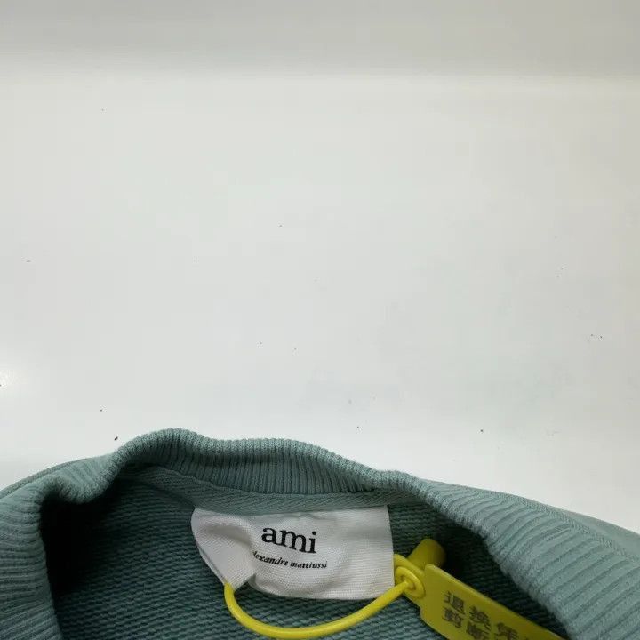 AMI AMIPARIS Spring 2-2507 Size US S / EU 44-46 / 1 - 6 Thumbnail