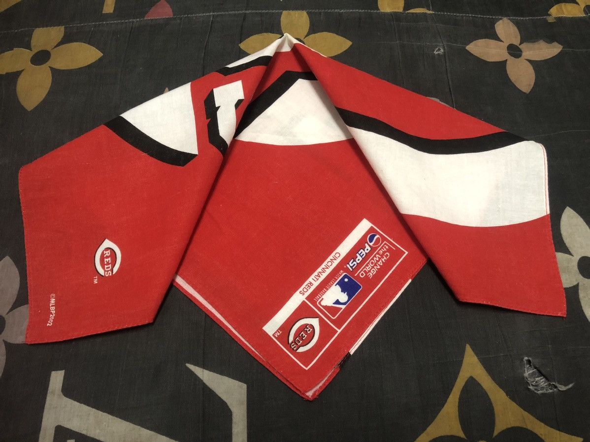 MLB Vintage MLB Cincinnati Reds handkerchief/pocketsquare Size ONE SIZE - 1 Thumbnail