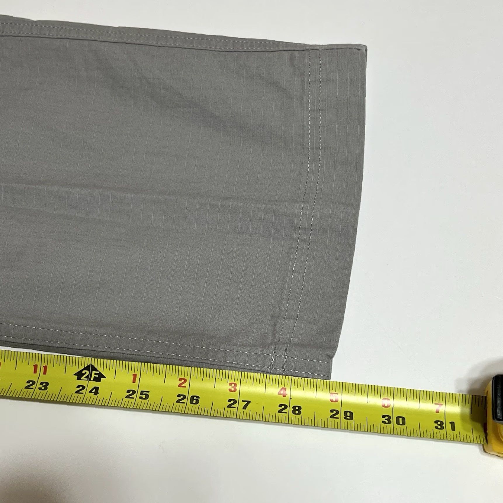 Roundtree & Yorke Roundtree & Yorke Pants Men 32x29 Gray Classic Fit Cargo Straight Flat Front 32x29 Regular Mens Size US 29 - 6 Thumbnail
