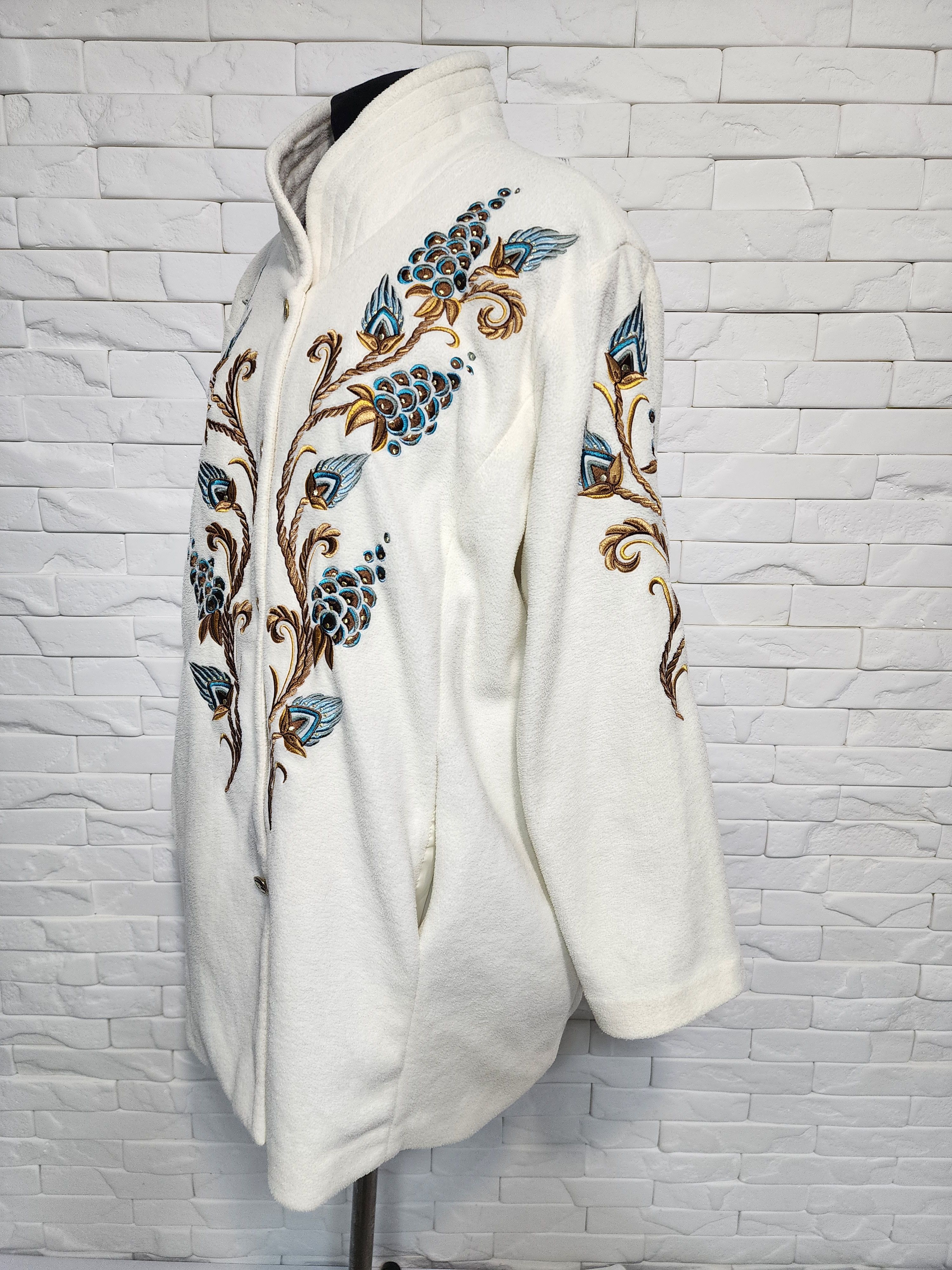 Designer Women's White Fleece Jacket. Colorful Embroidery. Size XXL / US 16-18 / IT 52-54 - 3 Thumbnail
