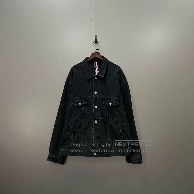 Balenciaga Balenciaga Back Graffiti Double B Denim Jacket, Size XS Size US XS / EU 42 / 0 - 1 Thumbnail