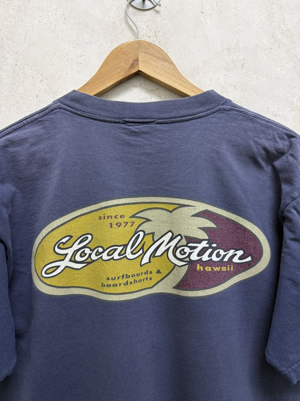 Vintage Thrashed Faded Vintage 90s Local Motion Hawaiian Surf Tee Size US L / EU 52-54 / 3 - 2 Thumbnail
