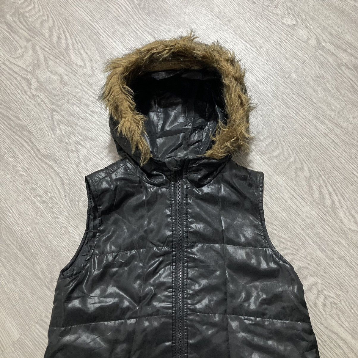 If Six Was Nine 2000s Japanese Brand Puffer Fur Vest Jacket Punk Gothic Lgb Size US XS / EU 42 / 0 - 4 Thumbnail