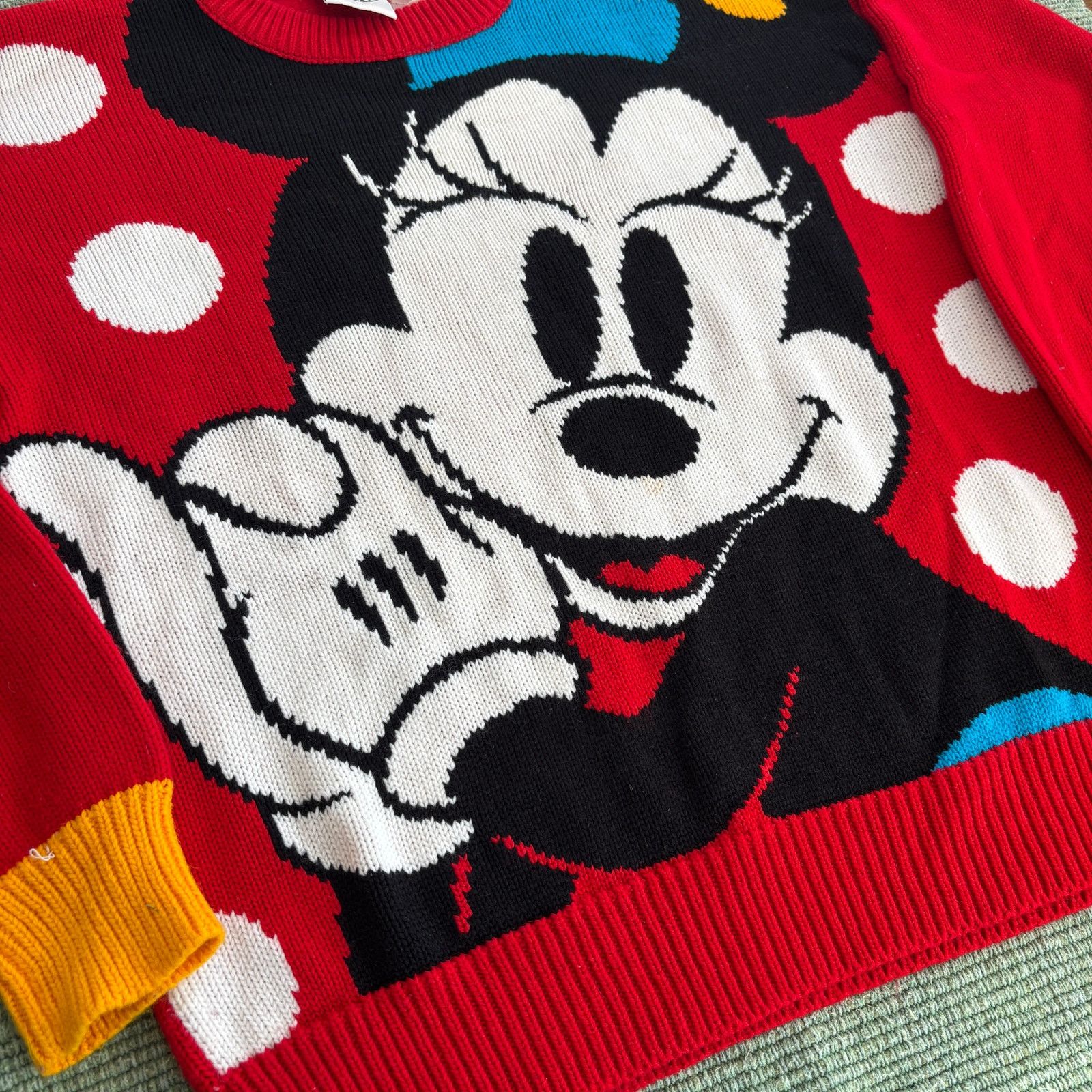 Disney × Vintage Vintage 1980s Minnie Mouse knit acrylic sweater size M/L Size US M / EU 48-50 / 2 - 6 Thumbnail