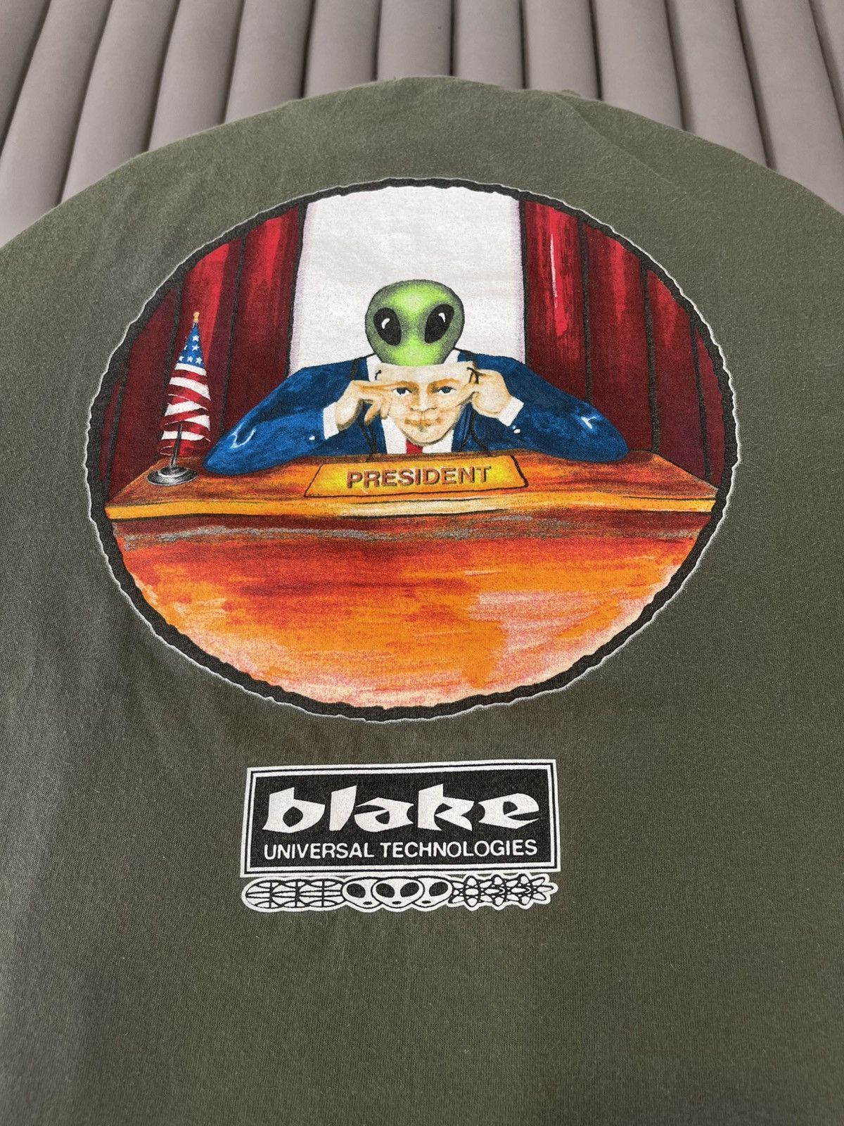 Alien Workshop 90S BLAKE UNIVERSAL TECHNOLOGIES "ALIEN PRESIDENT" Tees XL Size US XL / EU 56 / 4 - 2 Thumbnail