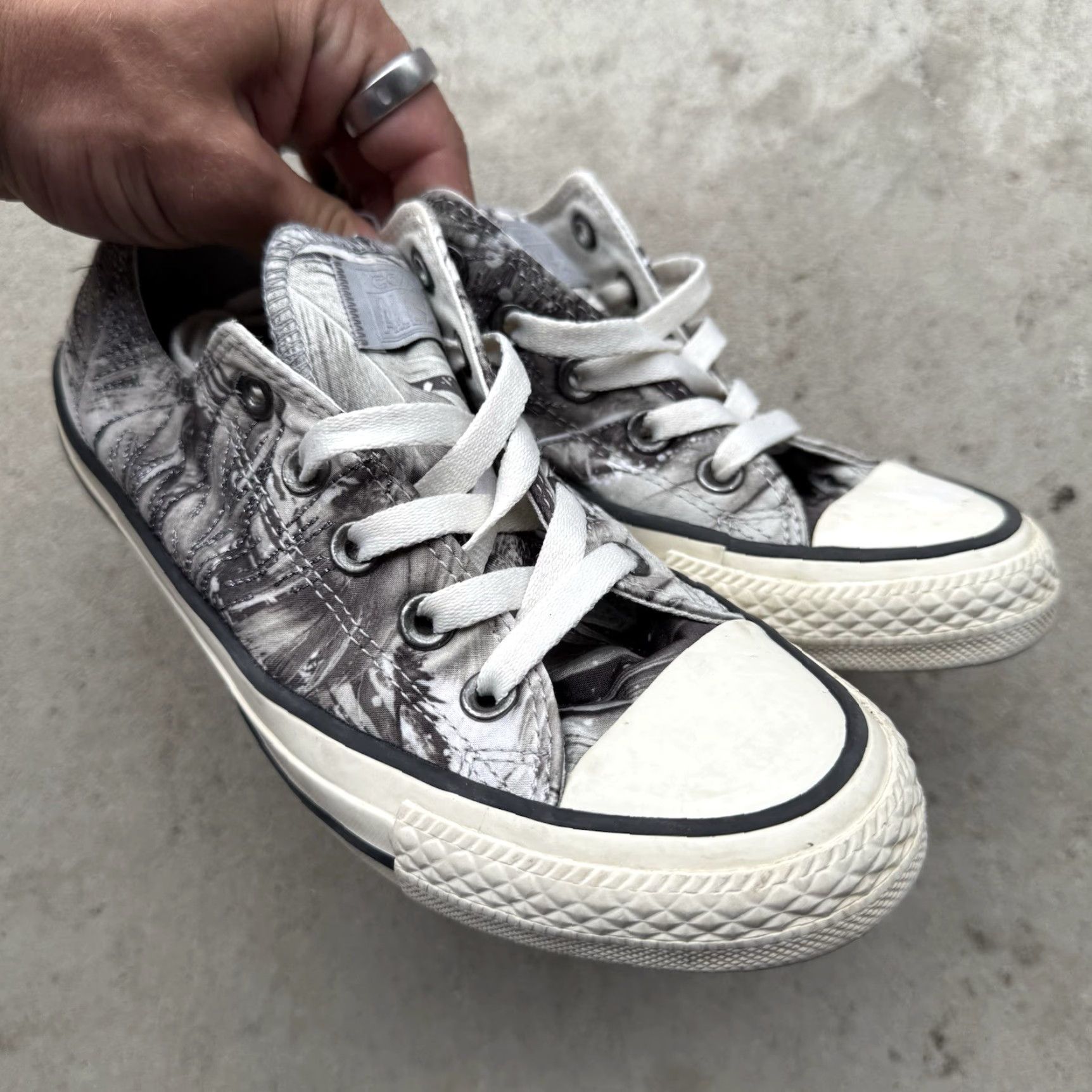 Converse Converse Chuck Taylor All Star Low Satin Floral White Womens Size 5.5 Shoes Sneaker Stars Size US 4 / IT 34 - 3 Thumbnail