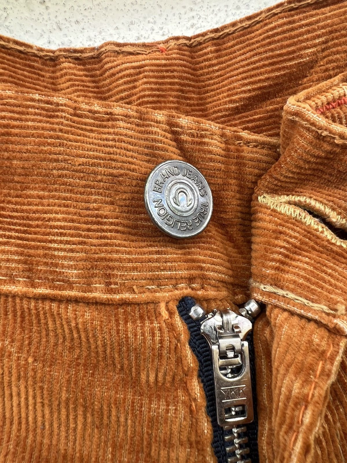 True Religion Vintage 2000s True Religion #803 Orange Corduroy Flare Pant Size US 28 / EU 44 - 7 Thumbnail