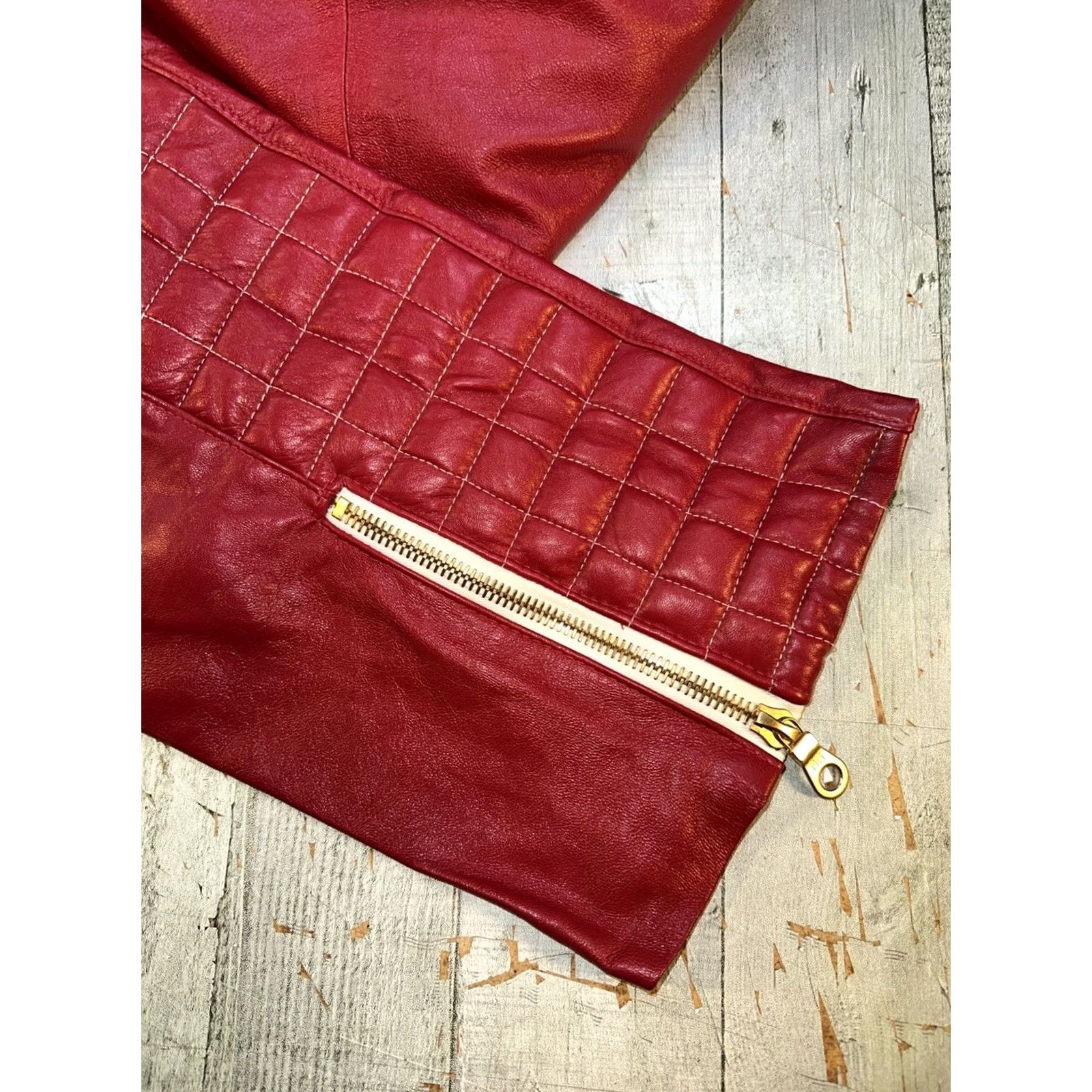 Vintage VINTAGE Red Leather Moto Biker Pants Mens 42 Regular 34in Medusa RiRi Zippers Quilted Leather Pants Clothing Size US 42 / EU 58 - 5 Thumbnail