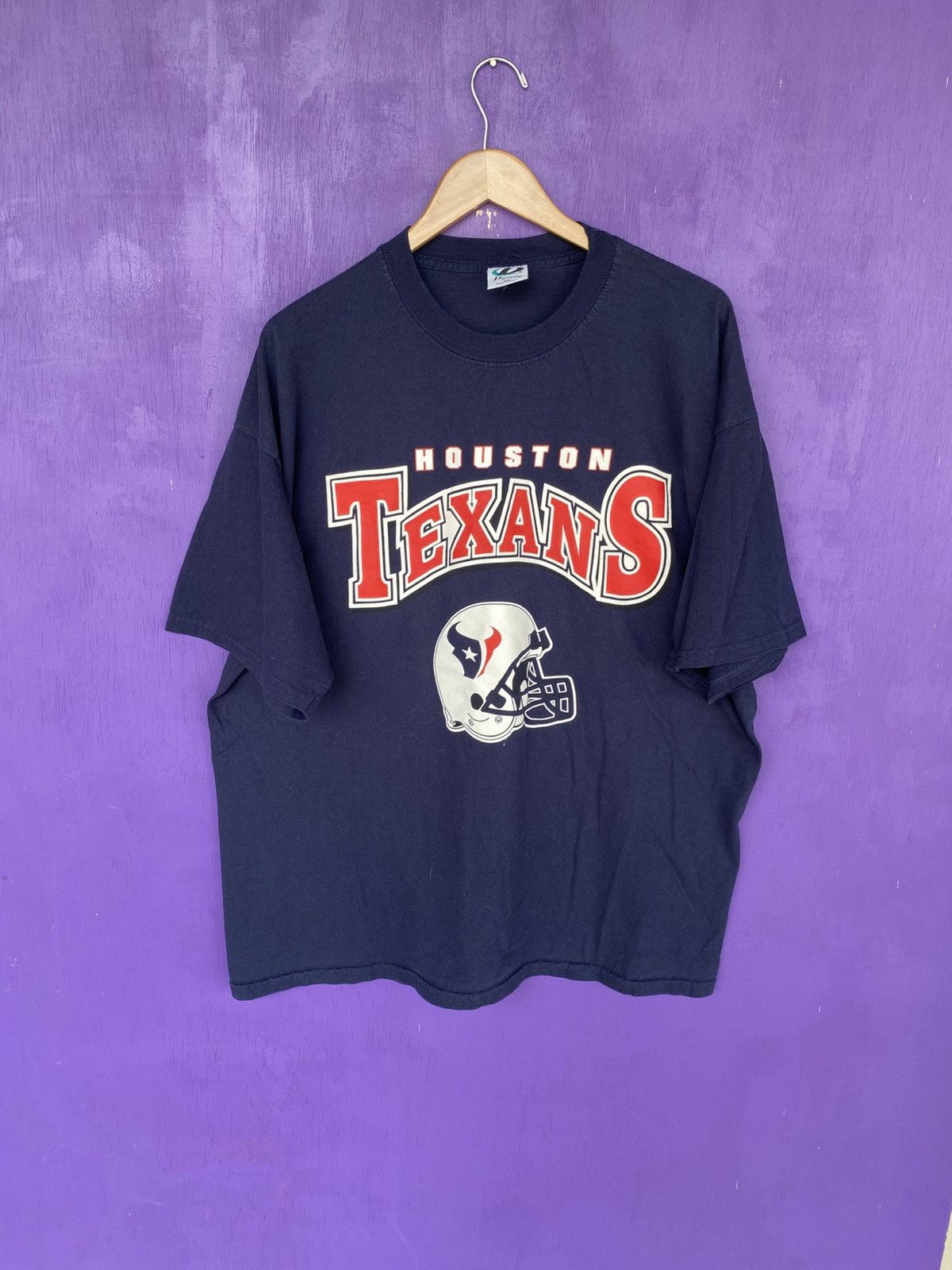NFL Vintage 90s NFL Houston texans logo t-shirt Size US XL / EU 56 / 4 - 1 Thumbnail