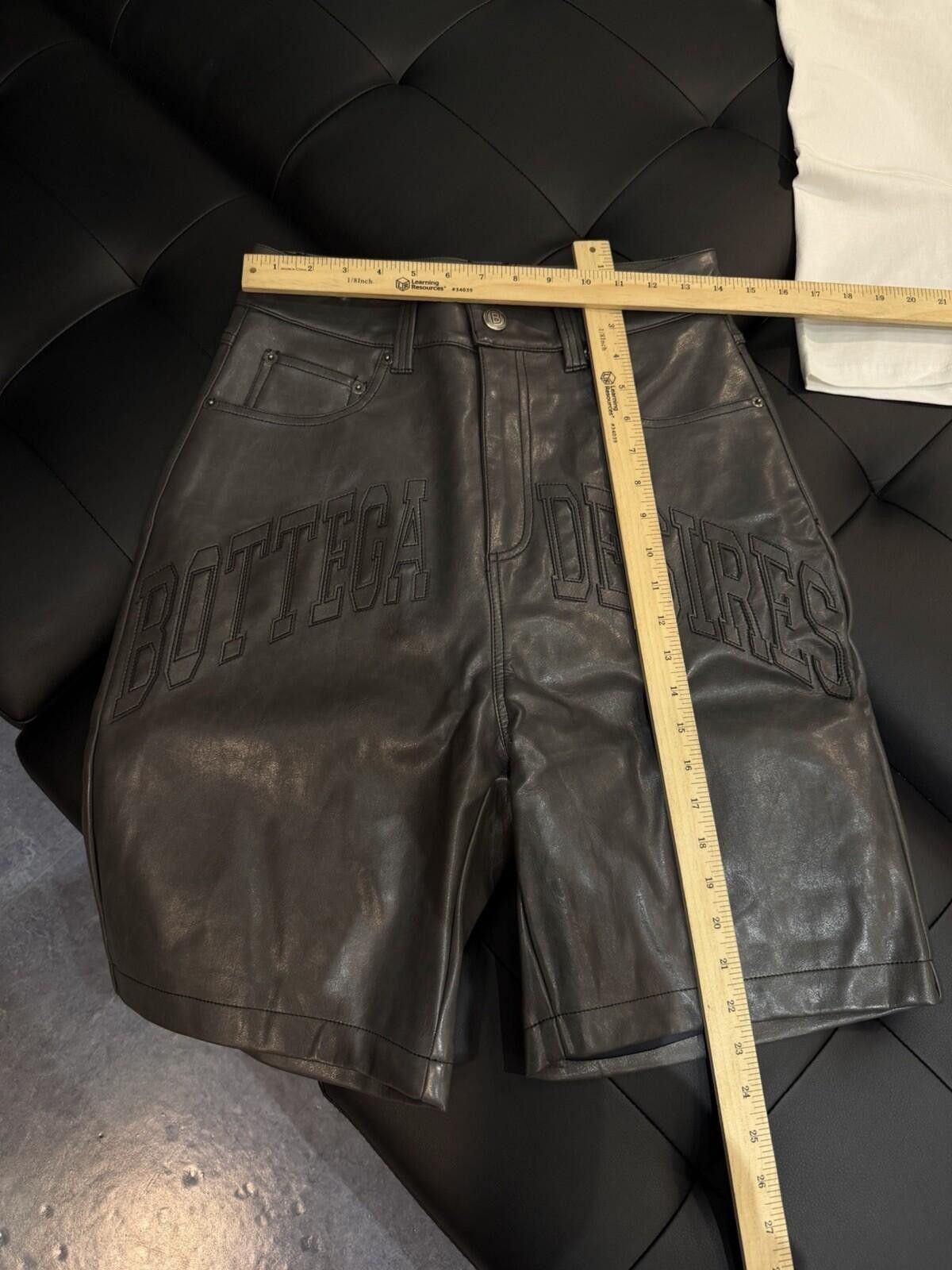 Bottega Desires Bottega Desires Grey Leather Shorts - Brand New Size 30 Size US 30 / EU 46 - 8 Thumbnail