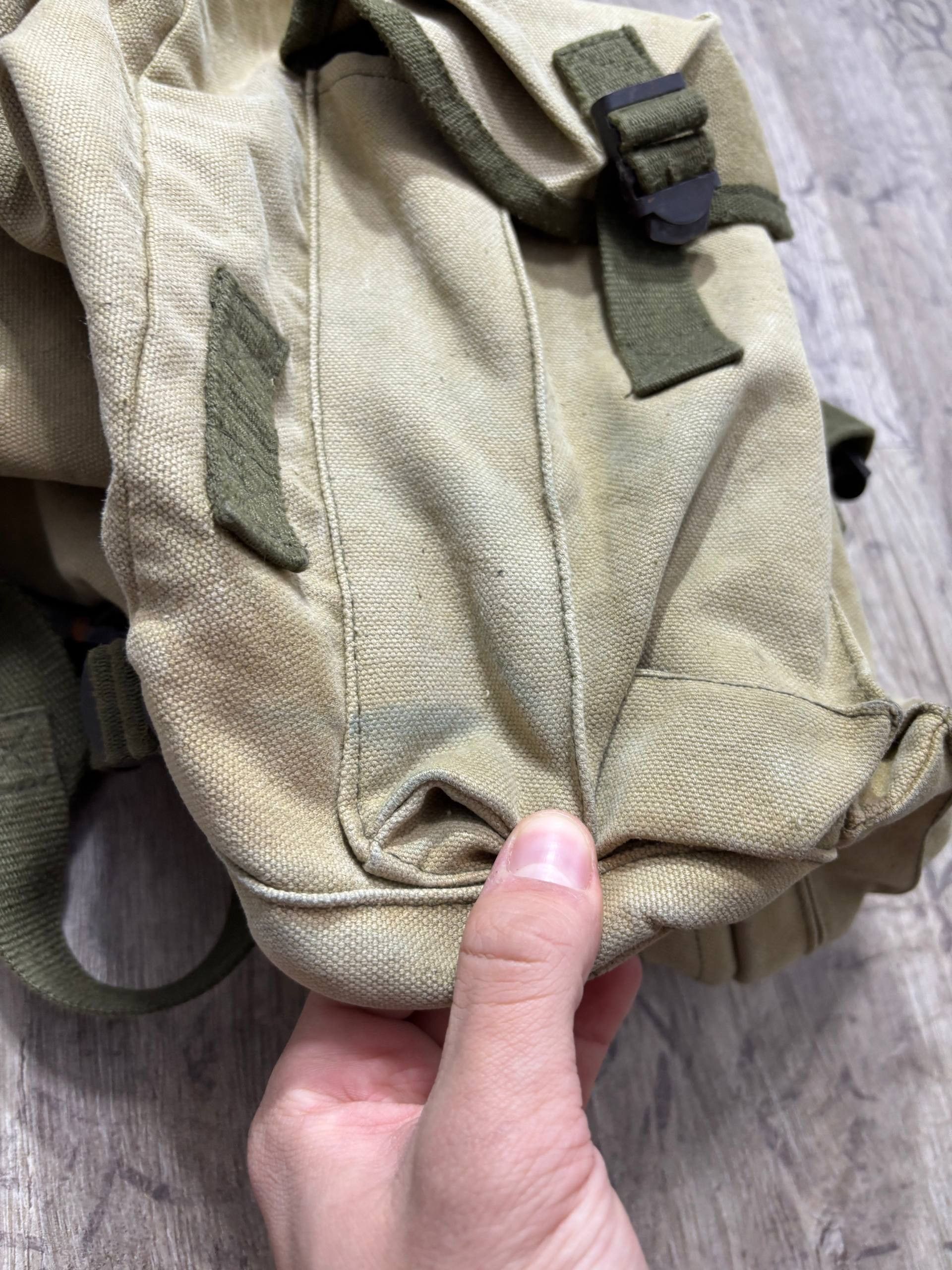Diesel VTG DIESEL CARGO MILITARY Y2K MULTIPOCKET SLING BAG BACKPACK Size ONE SIZE - 13 Thumbnail