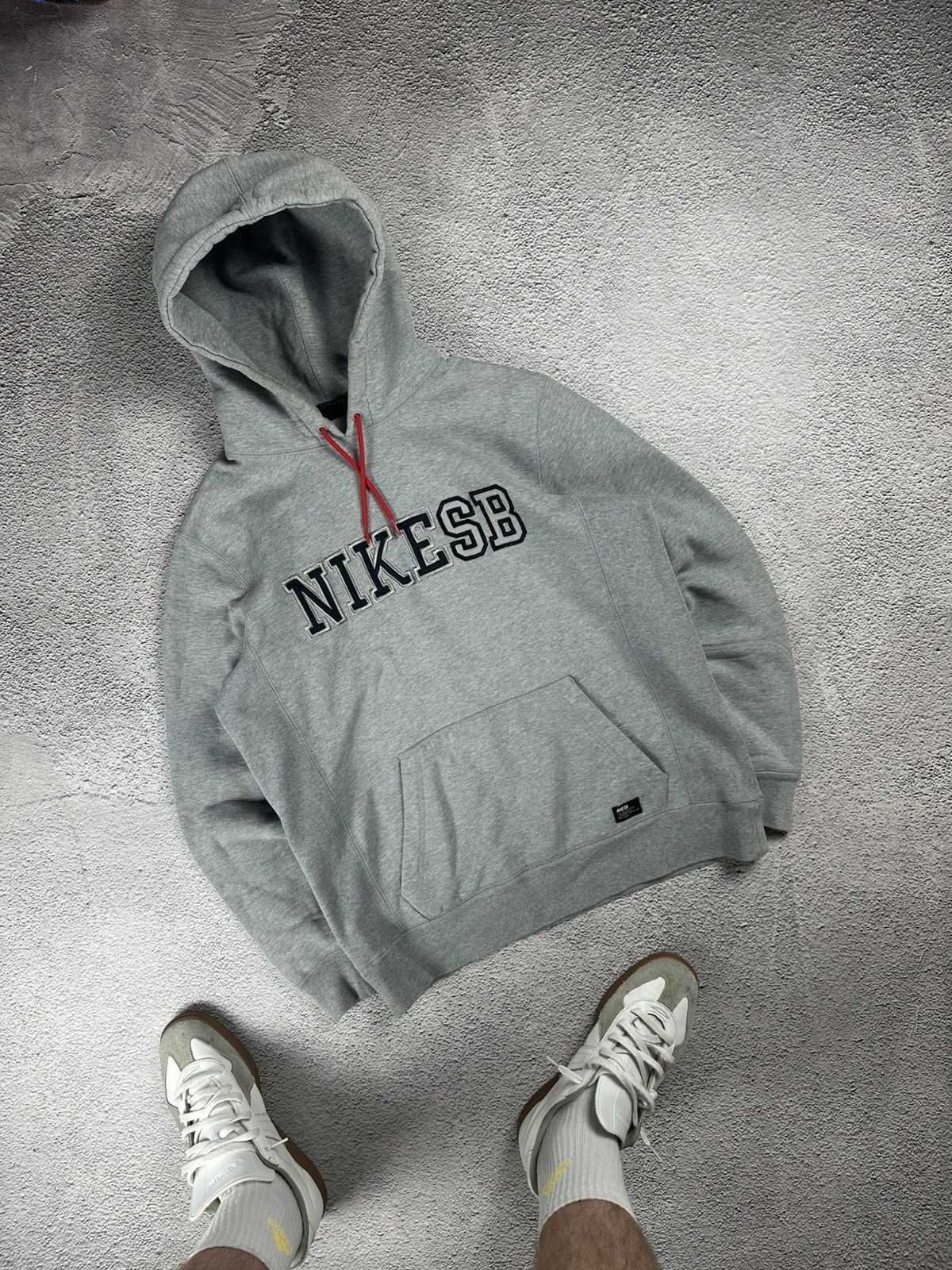 Nike Vintage Nike SB Hoodie Big Logo Y2K Sportwear Style Size US M / EU 48-50 / 2 - 1 Thumbnail