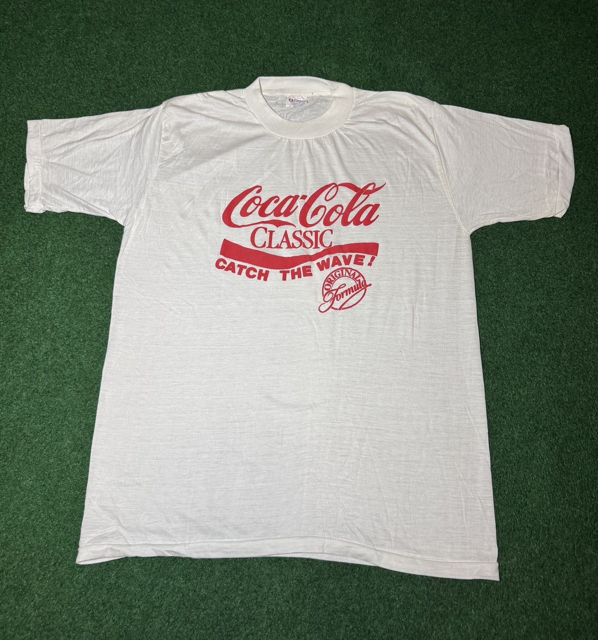 Coca Cola Vintage 80s Coca Cola Catch The Wave Surf Surfer T Shirt Size US XL / EU 56 / 4 - 1 Thumbnail