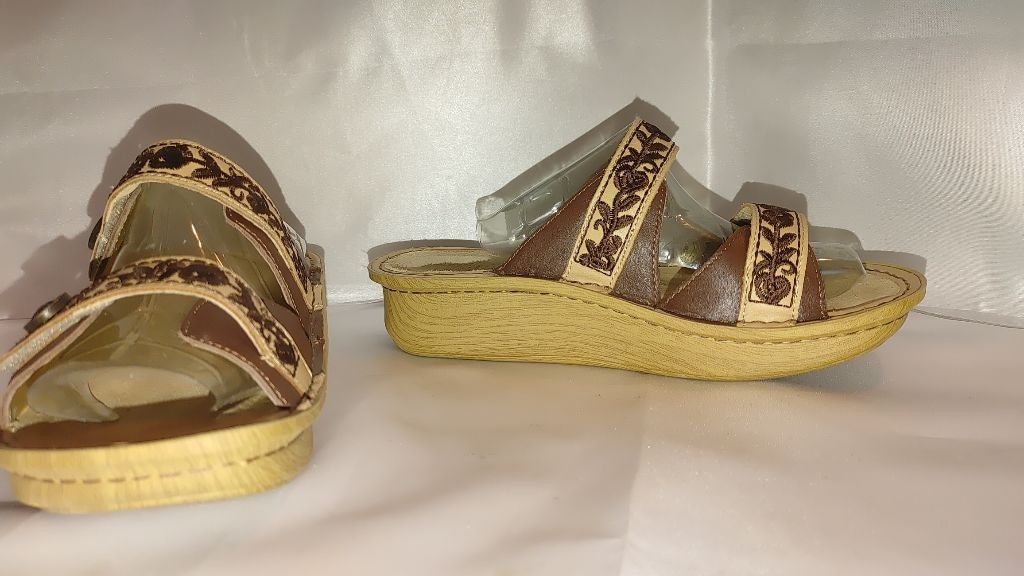 Alyx Alegria Clara Coco CLA 612 leather slip-on sandals size 38 Size US 7.5 / IT 37.5 - 6 Thumbnail