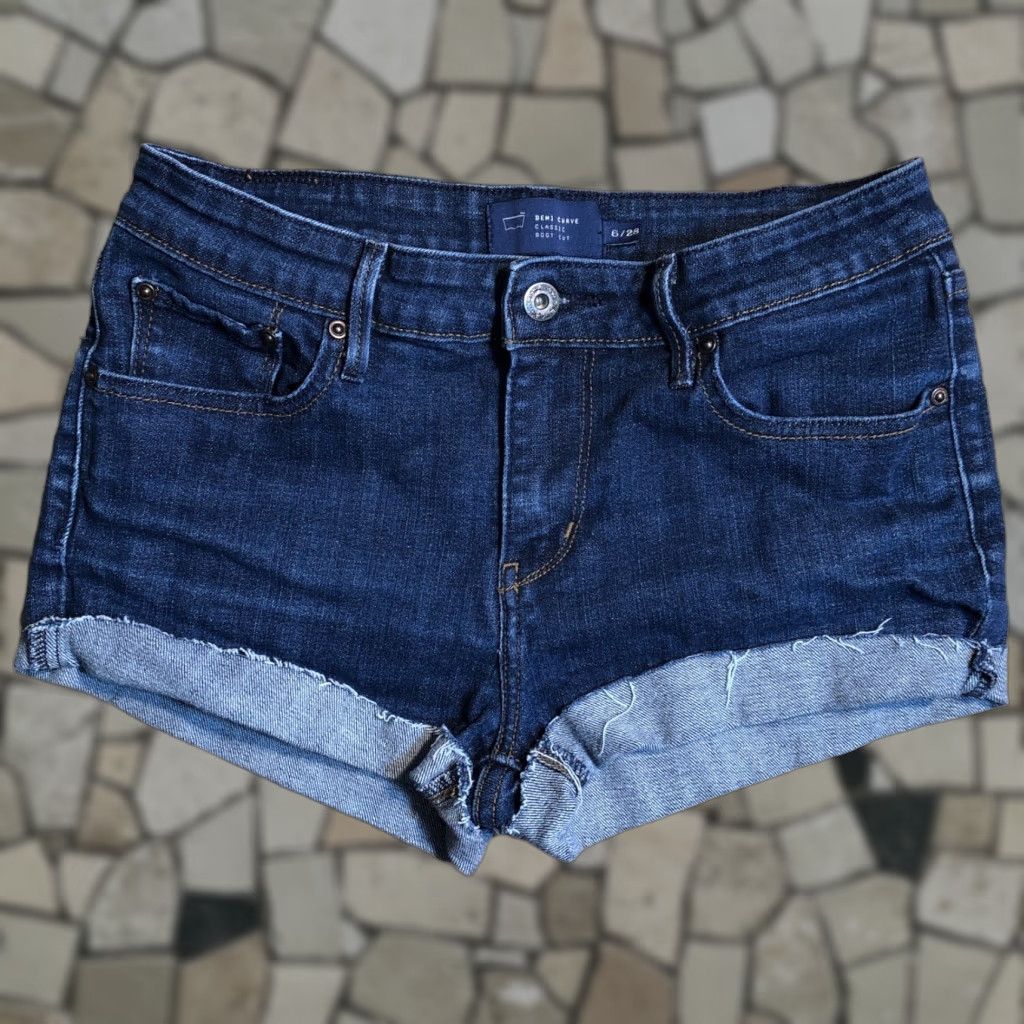 Levi's VINTAGE Levi's Shorts Womens 6 Blue Denim Cut-Off Frayed Hems Zip Fly Cuffed 80s 90s Bohemian Classic Designer Jeans Denim Shorts Womens Reg Size 28" / US 6 / IT 42 - 1 Thumbnail