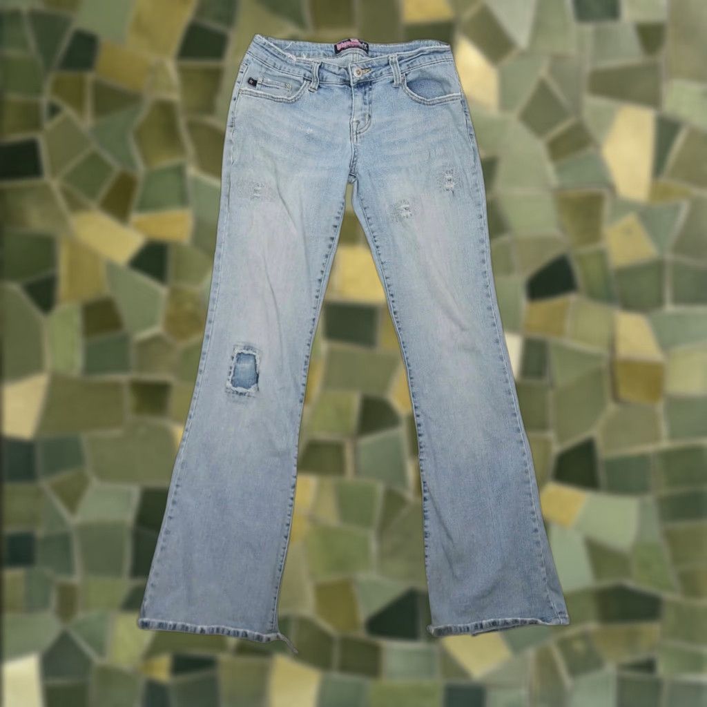 Vintage VINTAGE Bubblegum Jeans Bootcut Flare Denim Low Rise Light Wash 32 Inseam Women 10 Mens? Size 32" / US 10 / IT 46 - 1 Thumbnail