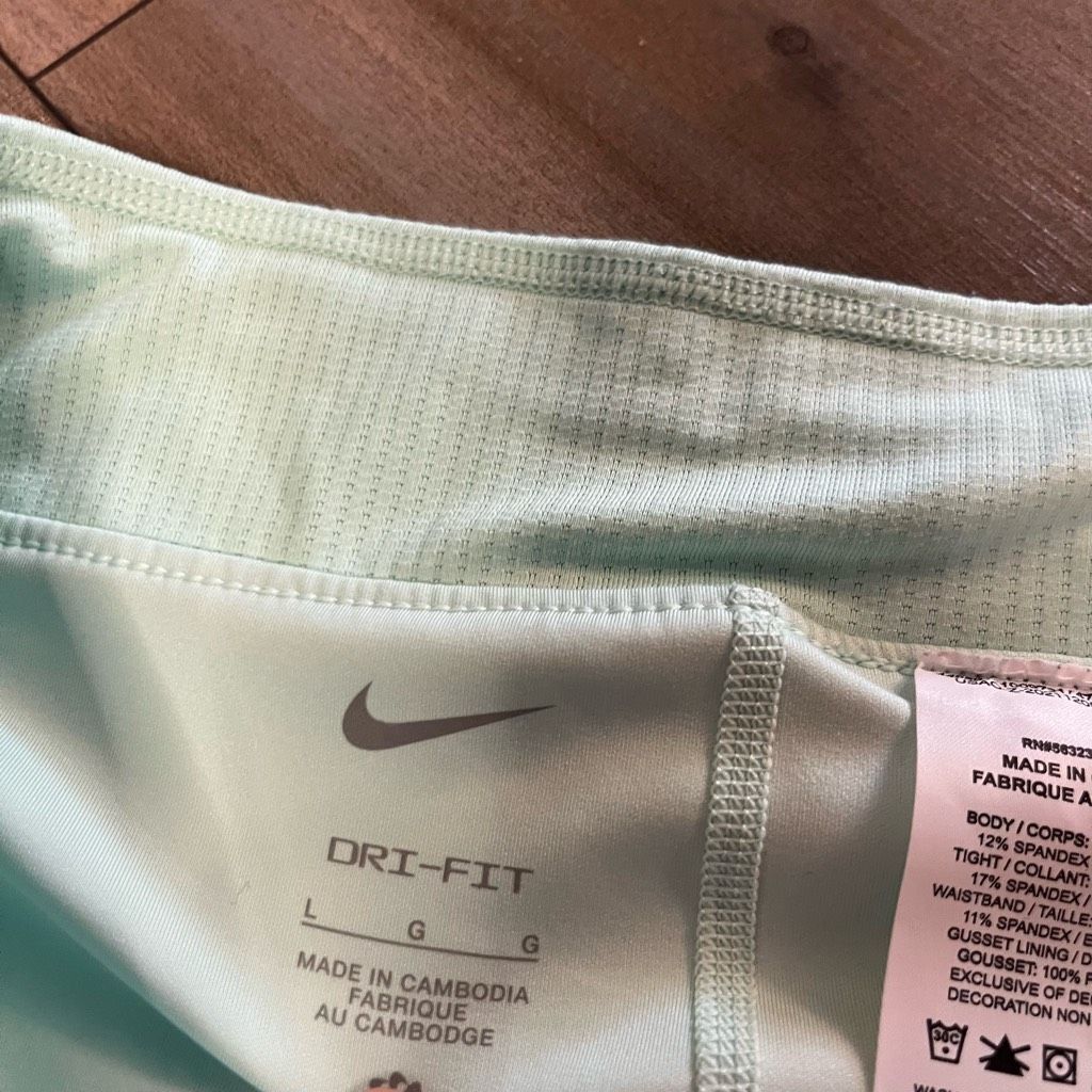 Nike Nike Mint Green Athletic Tennis Skirt Women Large Bin E-18 Size 30" / US 8 / IT 44 - 3 Thumbnail