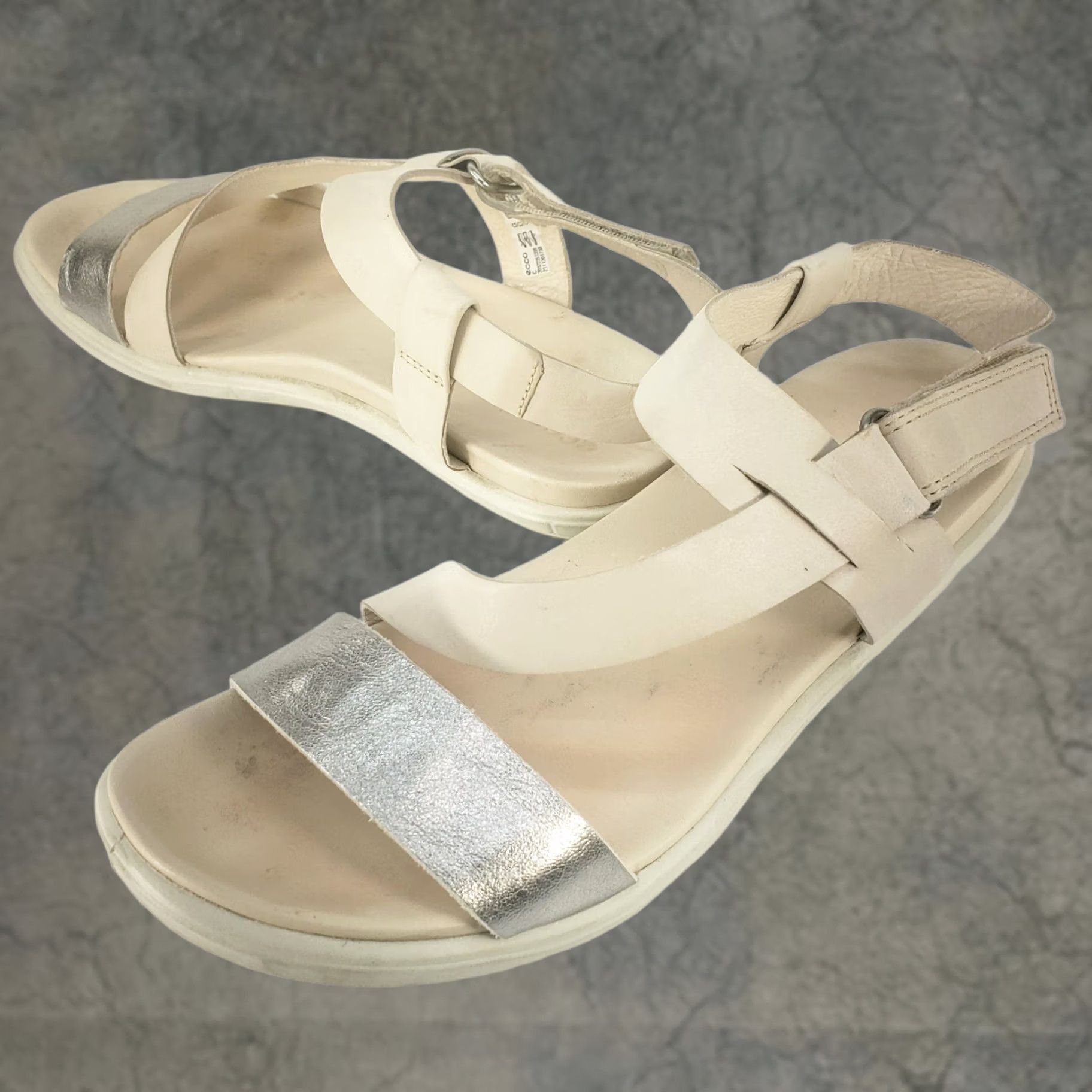 Ecco ECCO Simpil Sandal Womens 9-9.5 Beige Leather Silver Crossover Ankle Strap Low Heel SS Casual Dress Mid-High Approval Ladies 40 Sandal NICE Size US 9.5 / IT 39.5 - 1 Thumbnail