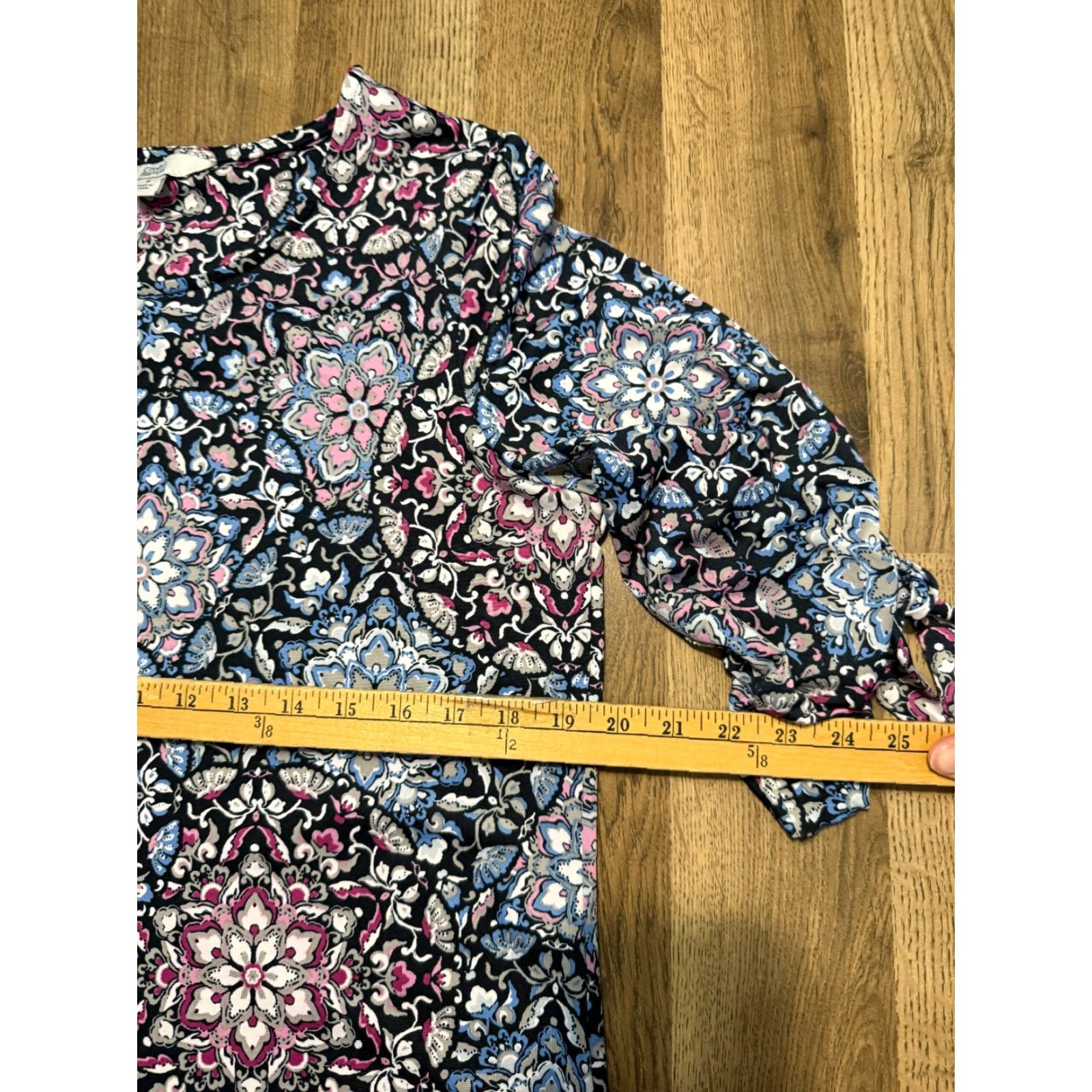 Croft & Barrow Croft & Barrow Shirts Women's Medium Blue Blouse 3/4 Sleeve Mandala Print Casual Womens Regular Polyester Size M / US 6-8 / IT 42-44 - 6 Thumbnail