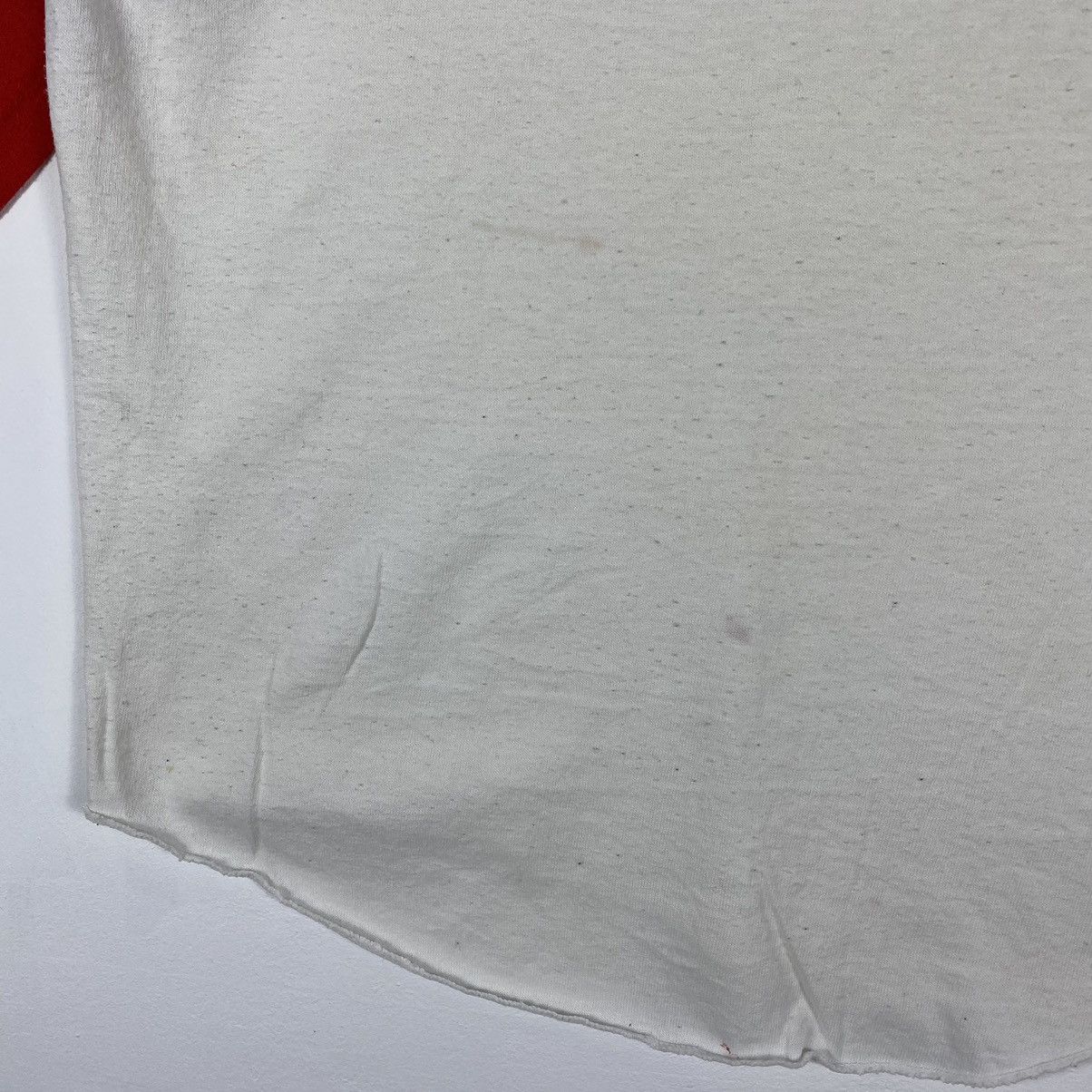 Vintage VINTAGE 80's RUNE QUEST GAME RAGLAN TEE Size US M / EU 48-50 / 2 - 7 Thumbnail
