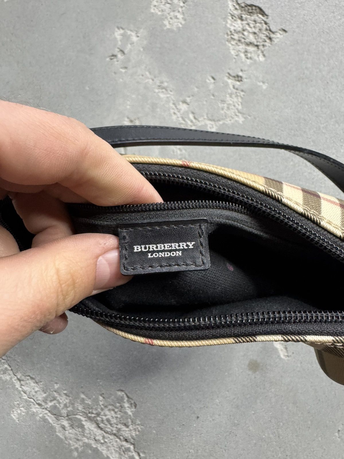 Burberry Burberry Nova Check Mini Handbag Size ONE SIZE - 6 Thumbnail