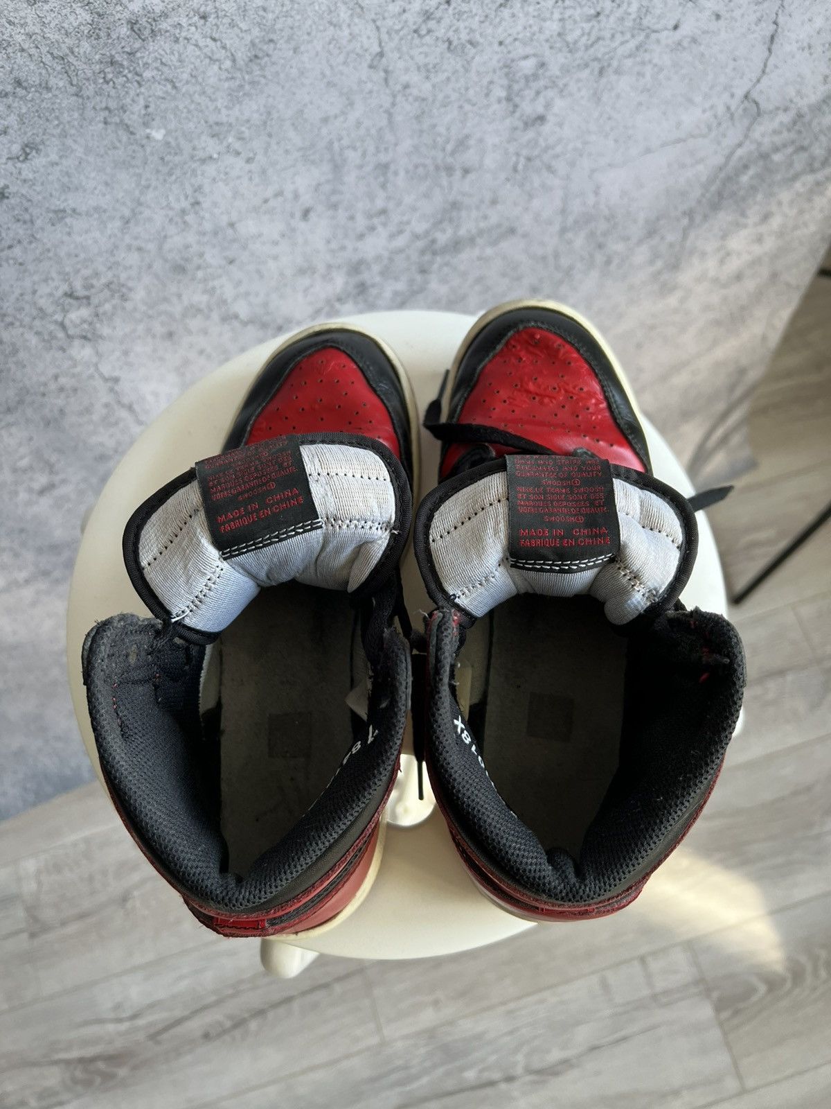 Nike Vintage Nike Air Jordan 1 High Top Sneakers Black and Red Size US 7 / EU 40 - 22 Thumbnail
