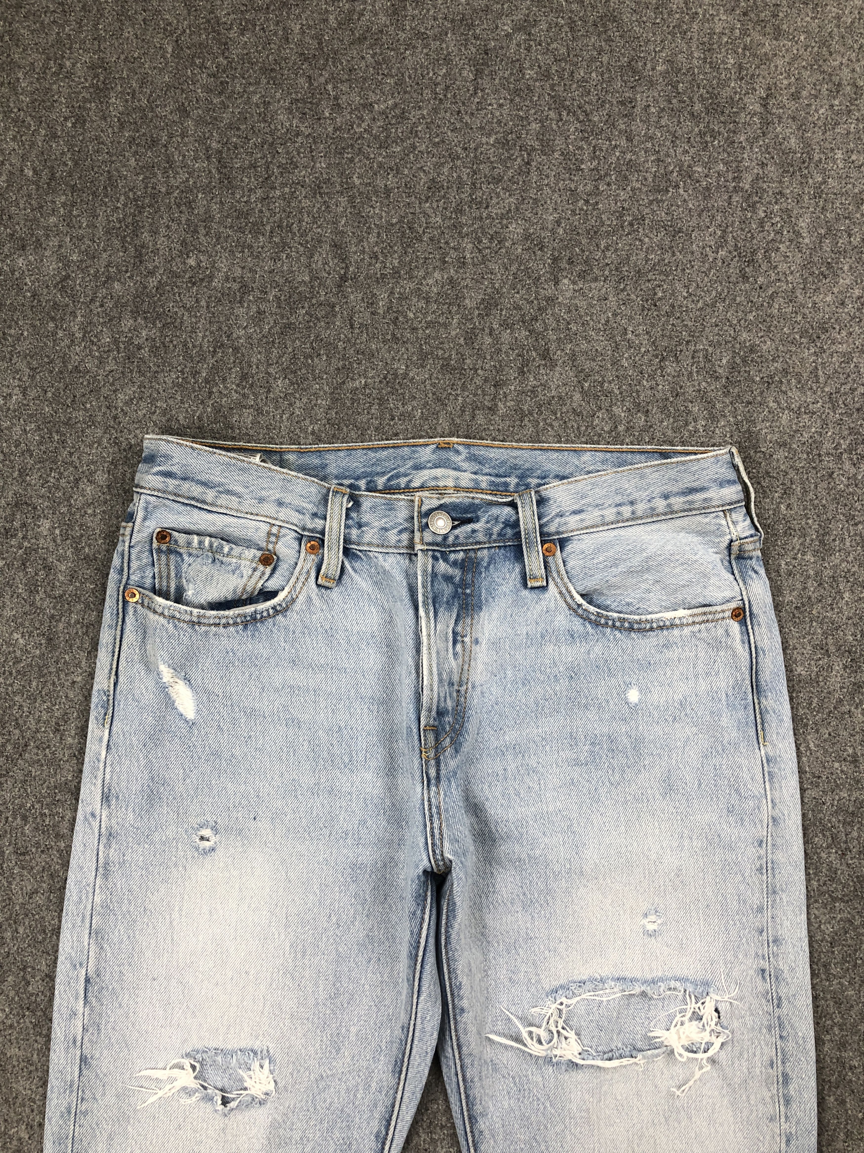 Levi's Vintage Distressed Levis 501 T Light Wash Jeans DP2465 Size US 30 / EU 46 - 2 Thumbnail