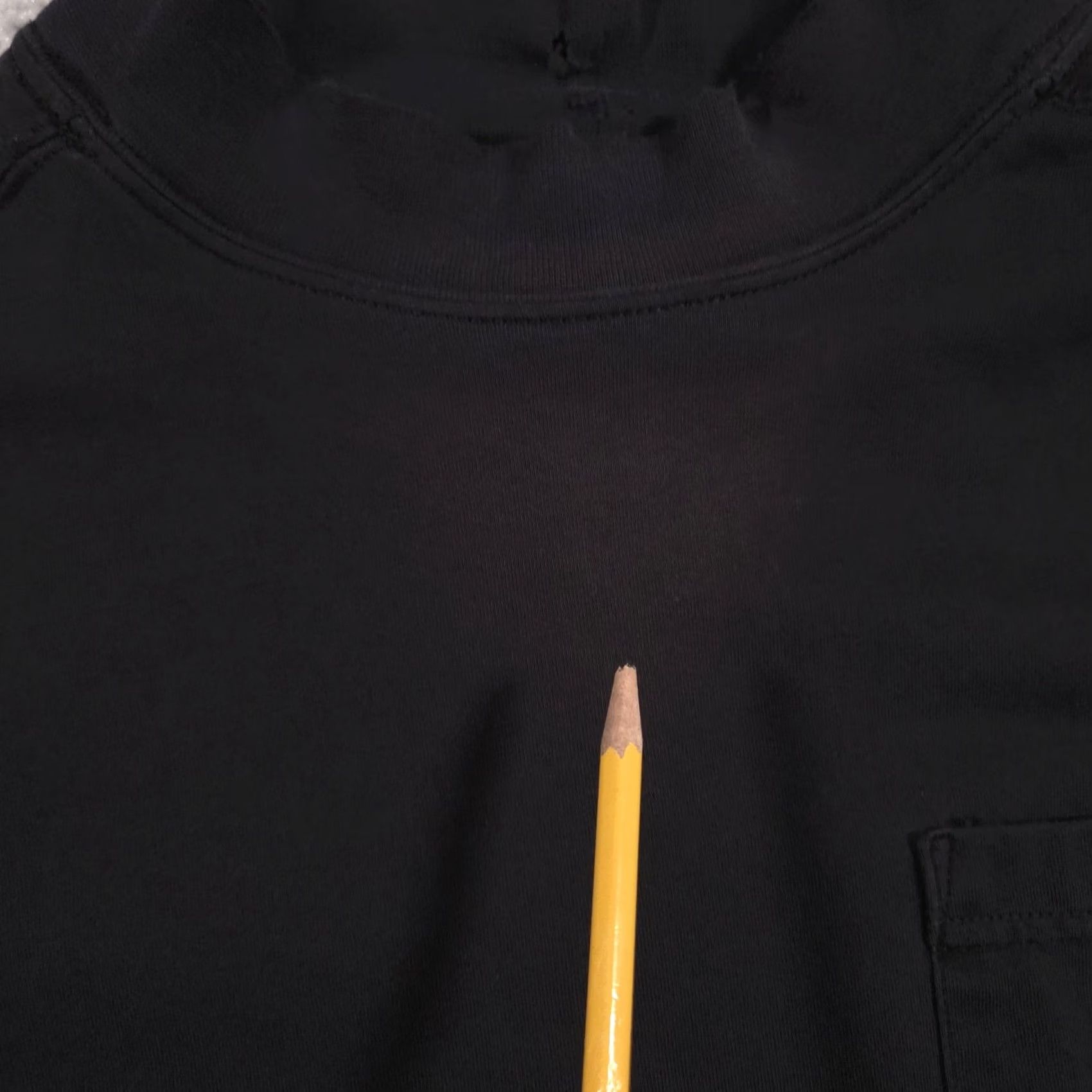 Carhartt Carhartt Shirt Mens Medium Black Mock Neck Long Sleeve Pocket Work Dry Tee Size US M / EU 48-50 / 2 - 5 Thumbnail