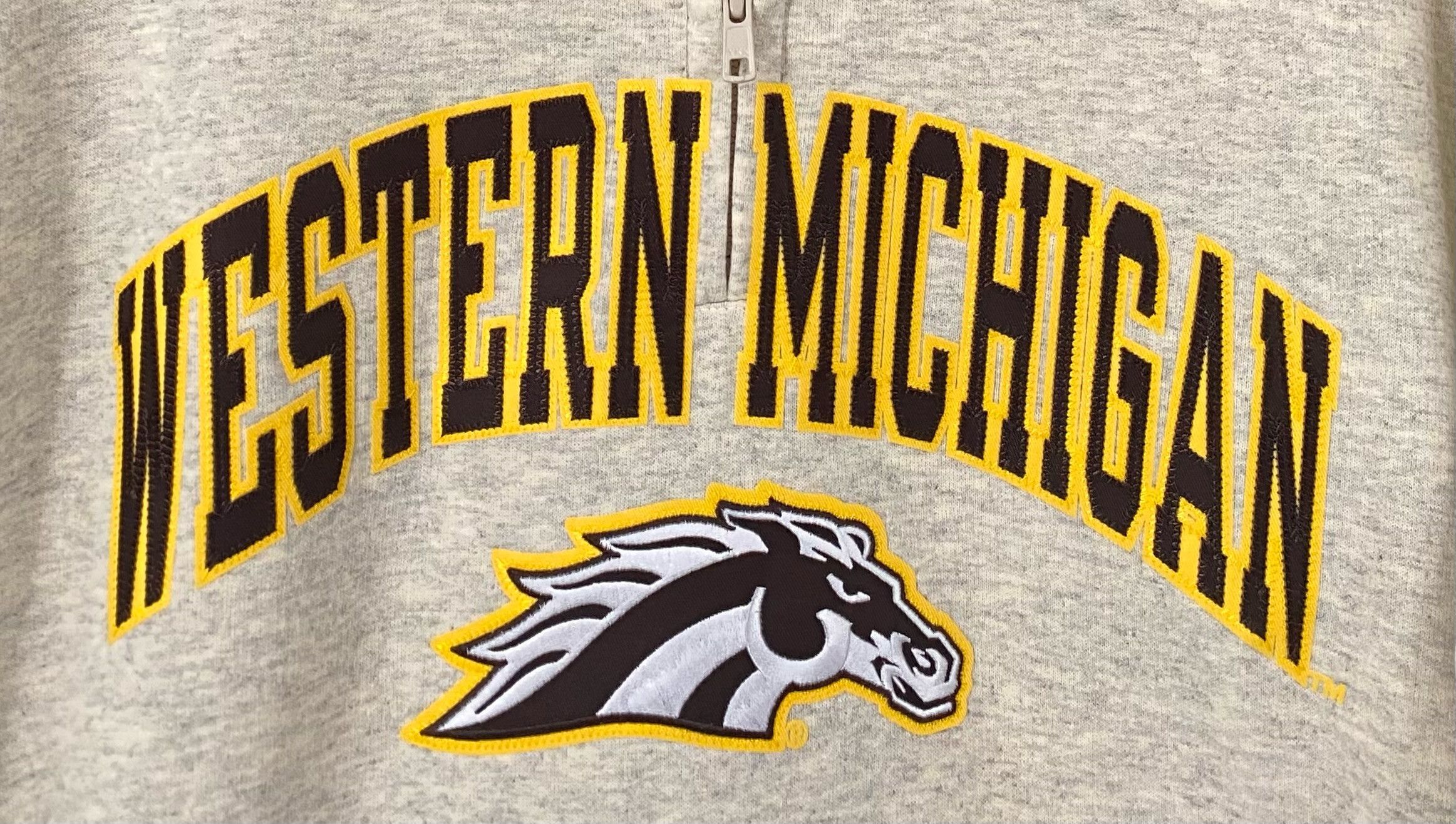 Champion Champion Western Michigan Broncos 1/4 Zip Sweatshirt XL Size US XL / EU 56 / 4 - 3 Thumbnail
