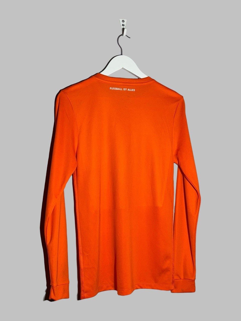 Nike Nike Wolfsburg 2016/17 Goalkeeper Long sleeve Jersey Size US S / EU 44-46 / 1 - 2 Thumbnail