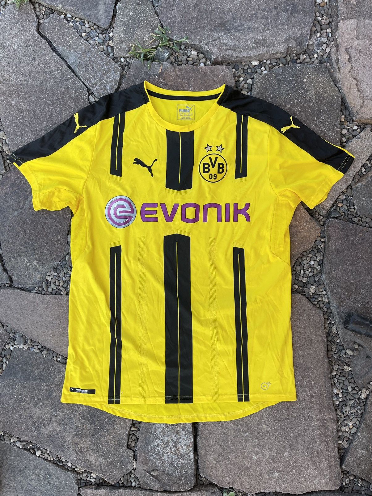 Puma 2016 Puma Borrusia Dortmund evonic soccer jersey Size US L / EU 52-54 / 3 - 1 Thumbnail