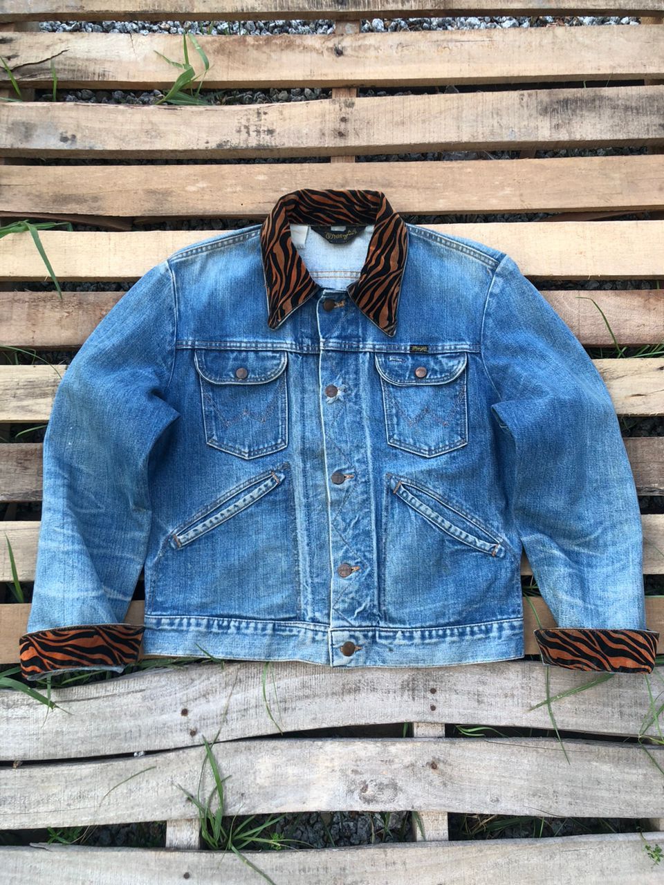 Wrangler 1970s Vintage Wrangler Denim Jacket Velvet Collar/Sleeve Size US S / EU 44-46 / 1 - 1 Thumbnail