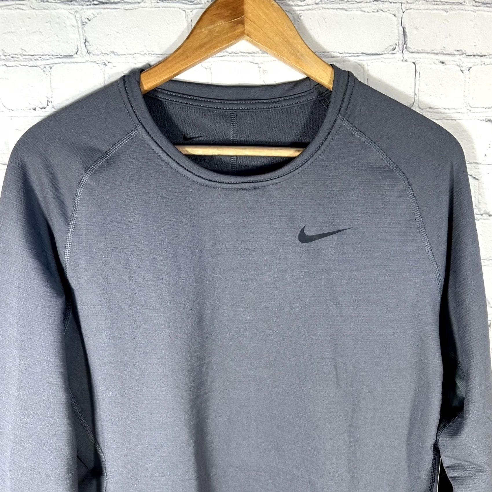 Nike Nike Pro Dri-FIT Mens Long Sleeve Training Top Gray Slim Fit CU6740-068 L Size US L / EU 52-54 / 3 - 2 Thumbnail