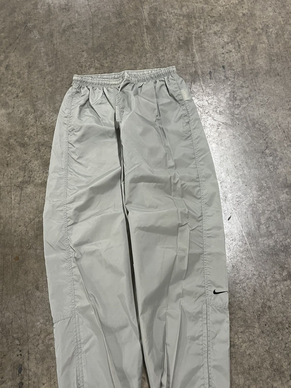 Nike × Vintage Nike track pants y2k nylon lightweight baggy streetwear Size US 30 / EU 46 - 4 Thumbnail