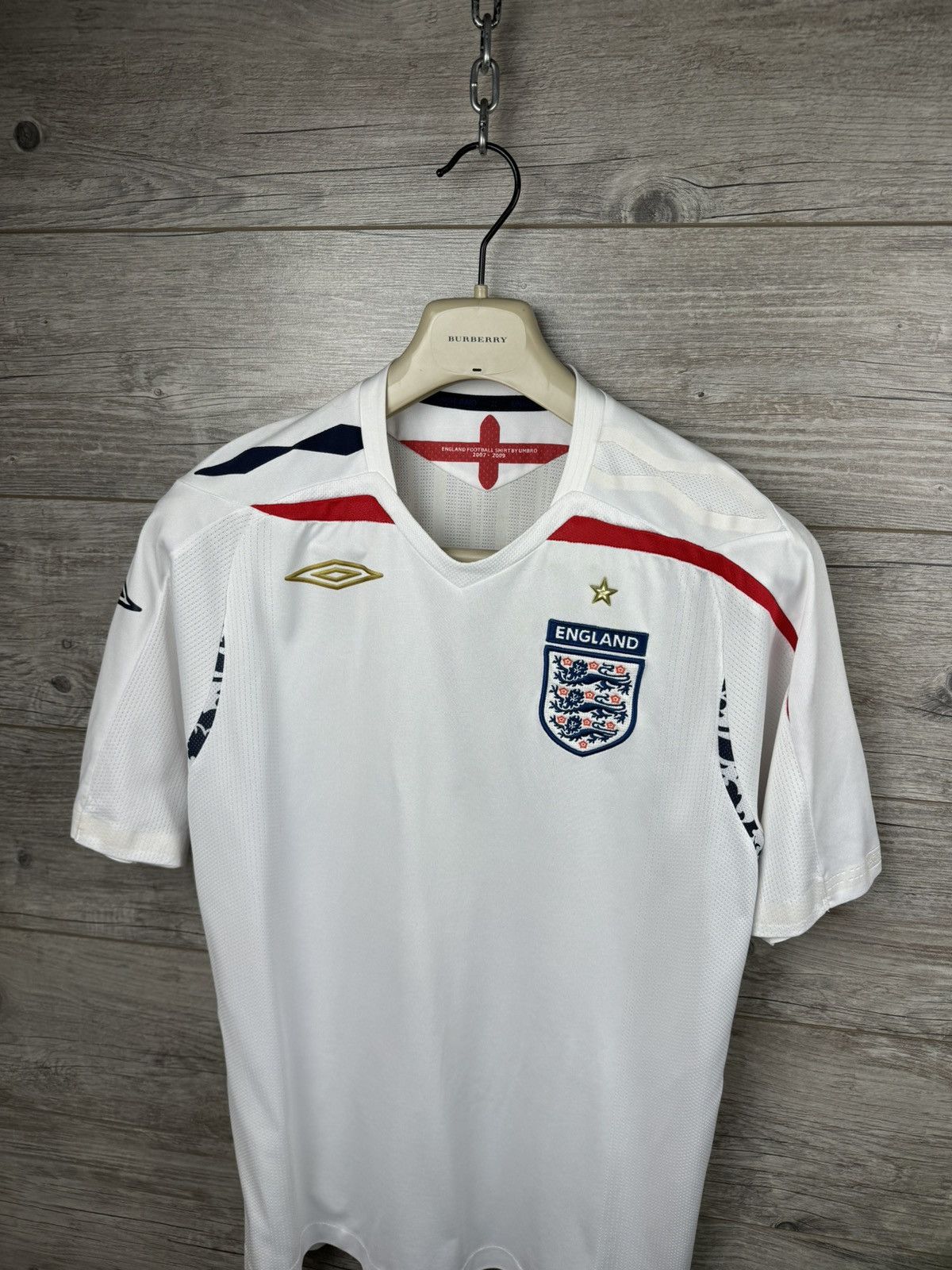 Umbro ENGLAND 2007 2009 HOME SHIRT FOOTBALL SOCCER JERSEY SIZE M Size US M / EU 48-50 / 2 - 4 Thumbnail