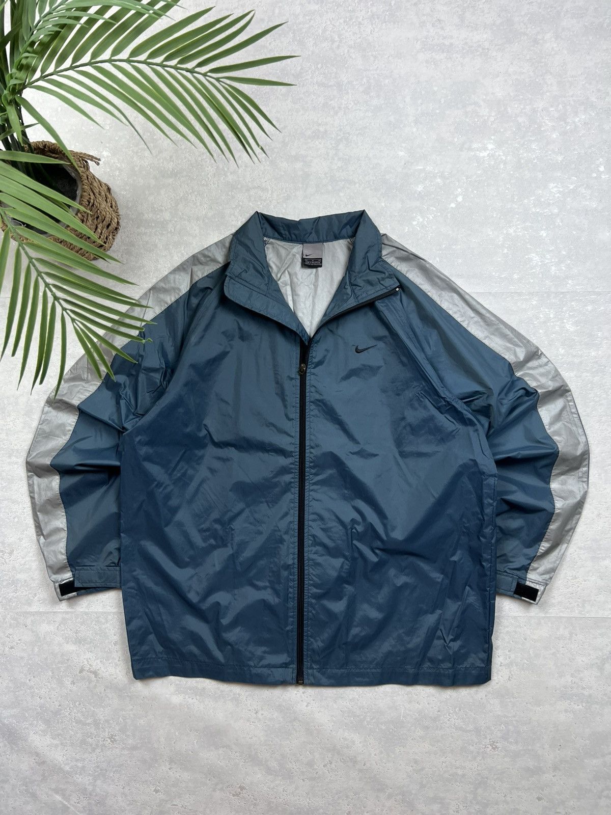 Nike 90s Nike Swoosh Vintage Y2K Oversized Nylon Jacket Size US M / EU 48-50 / 2 - 1 Thumbnail