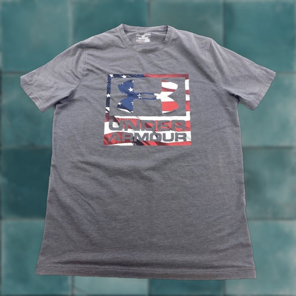 Under Armour Under Armour T-Shirt Men M Heatgear Spell Out Big Logo American Flag USA Print Short Sleeve Crew Neck Gray Size US M / EU 48-50 / 2 - 1 Thumbnail