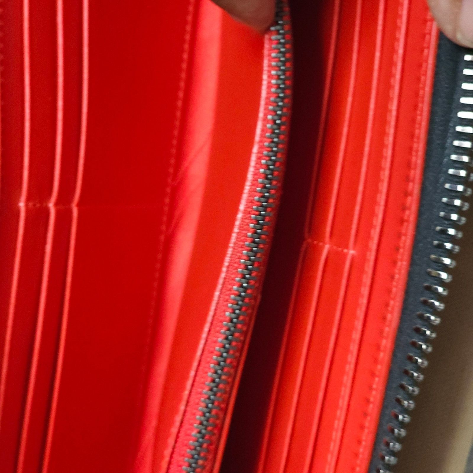 Christian Louboutin *Authentic*Christian Louboutin Panettone Calf Leather Wallet Size ONE SIZE - 8 Thumbnail