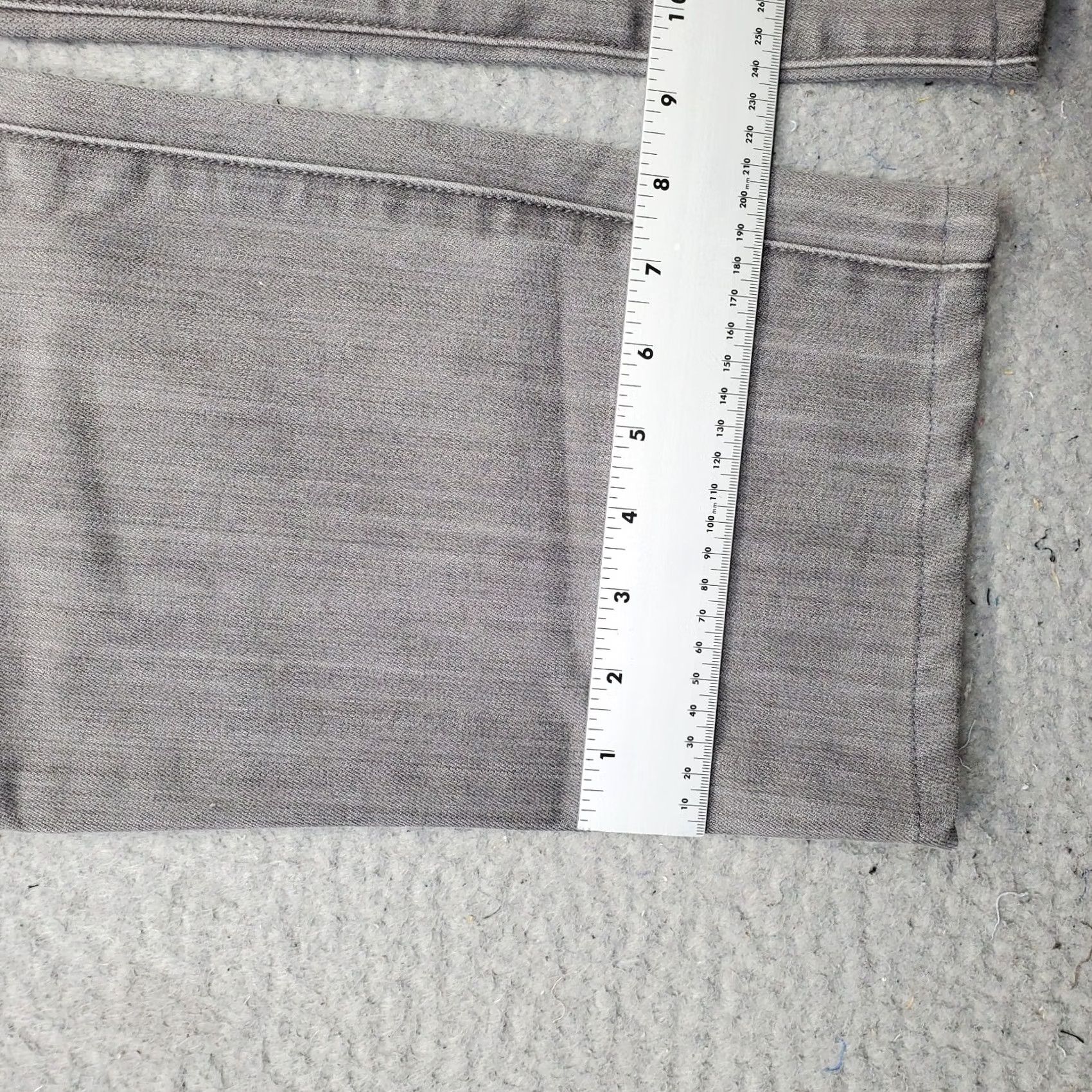 Vintage Chico's Platinum Jeans Womens L Gray Denim Stretch Dark Wash Straight Leg Jeans Size 36" / US 14 / IT 50 - 4 Thumbnail