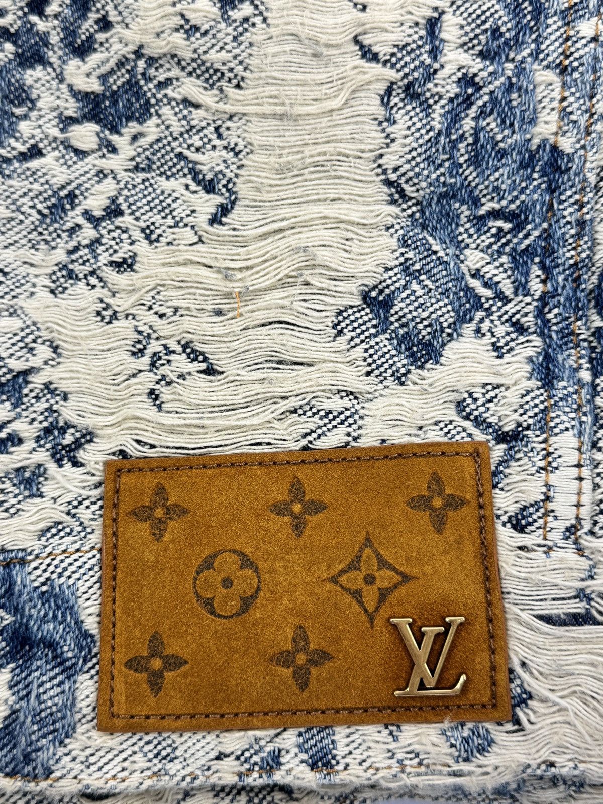 Louis Vuitton x Virgil Abloh 2022 Floral Distressed Denim Jacket Size US M / EU 48-50 / 2 - 3 Thumbnail