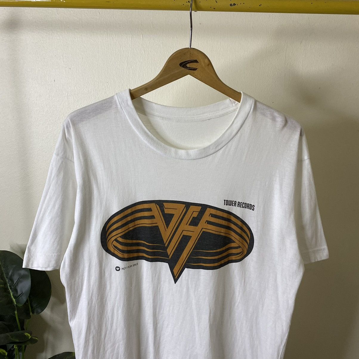 Band Tees Vintage 1996 Van Halen Tower Records Rare Band T Shirt Size US L / EU 52-54 / 3 - 2 Thumbnail