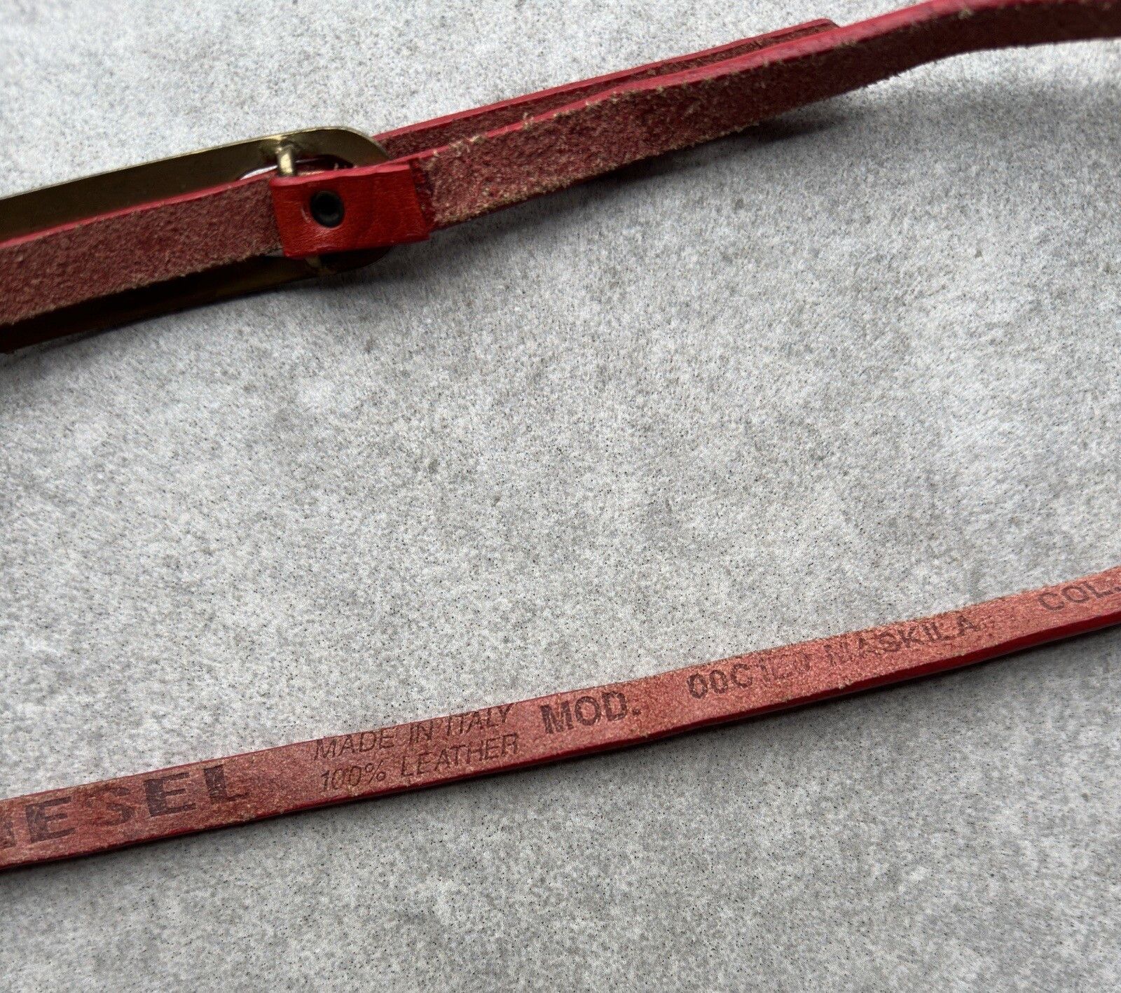 Diesel VINTAGE DIESEL MASKILA RED LEATHER BELT THIN WOMENS RARE Size ONE SIZE - 4 Thumbnail