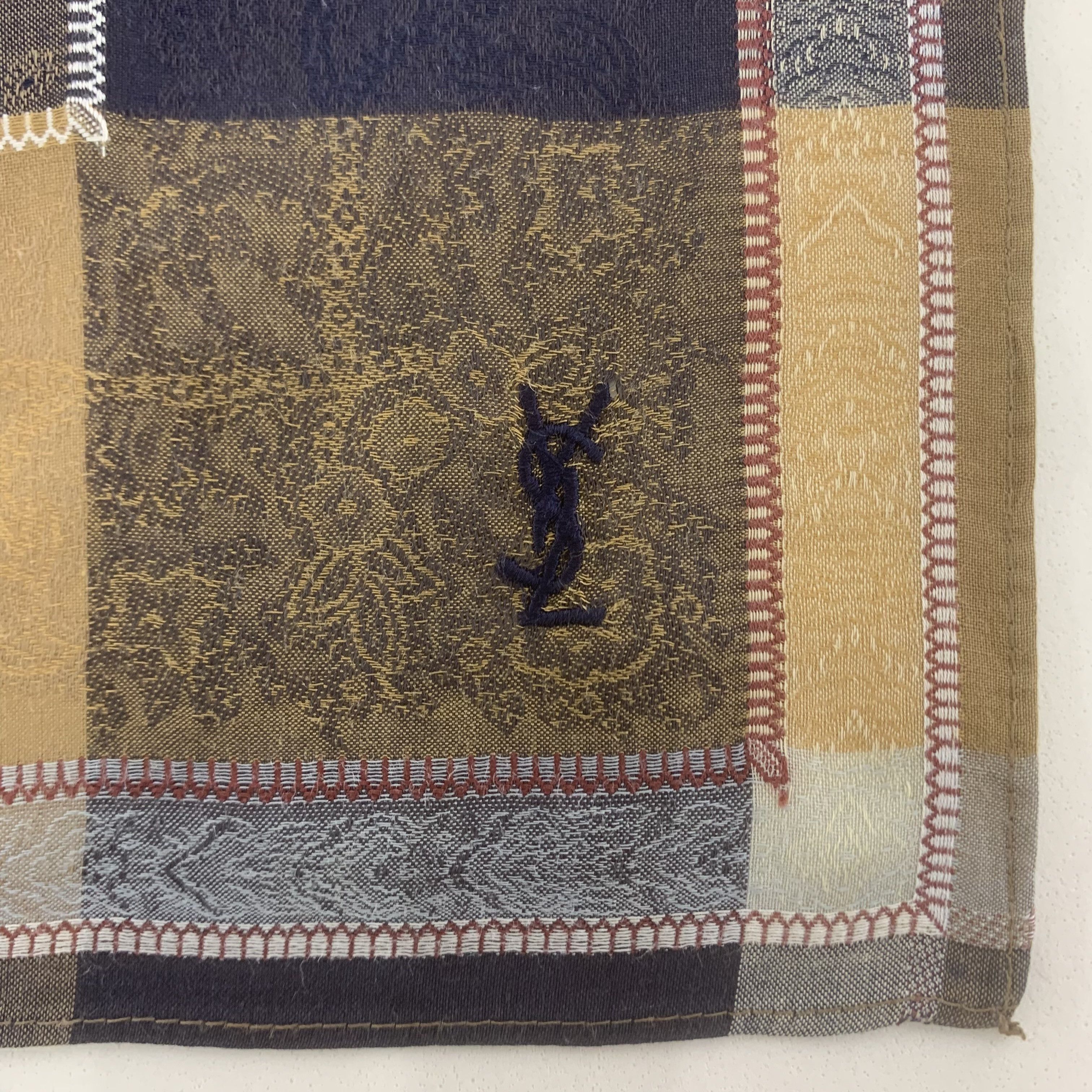 Yves Saint Laurent Yves Saint Lauren Handkerchief Bandana Neckerchief TB3442 Size ONE SIZE - 3 Thumbnail
